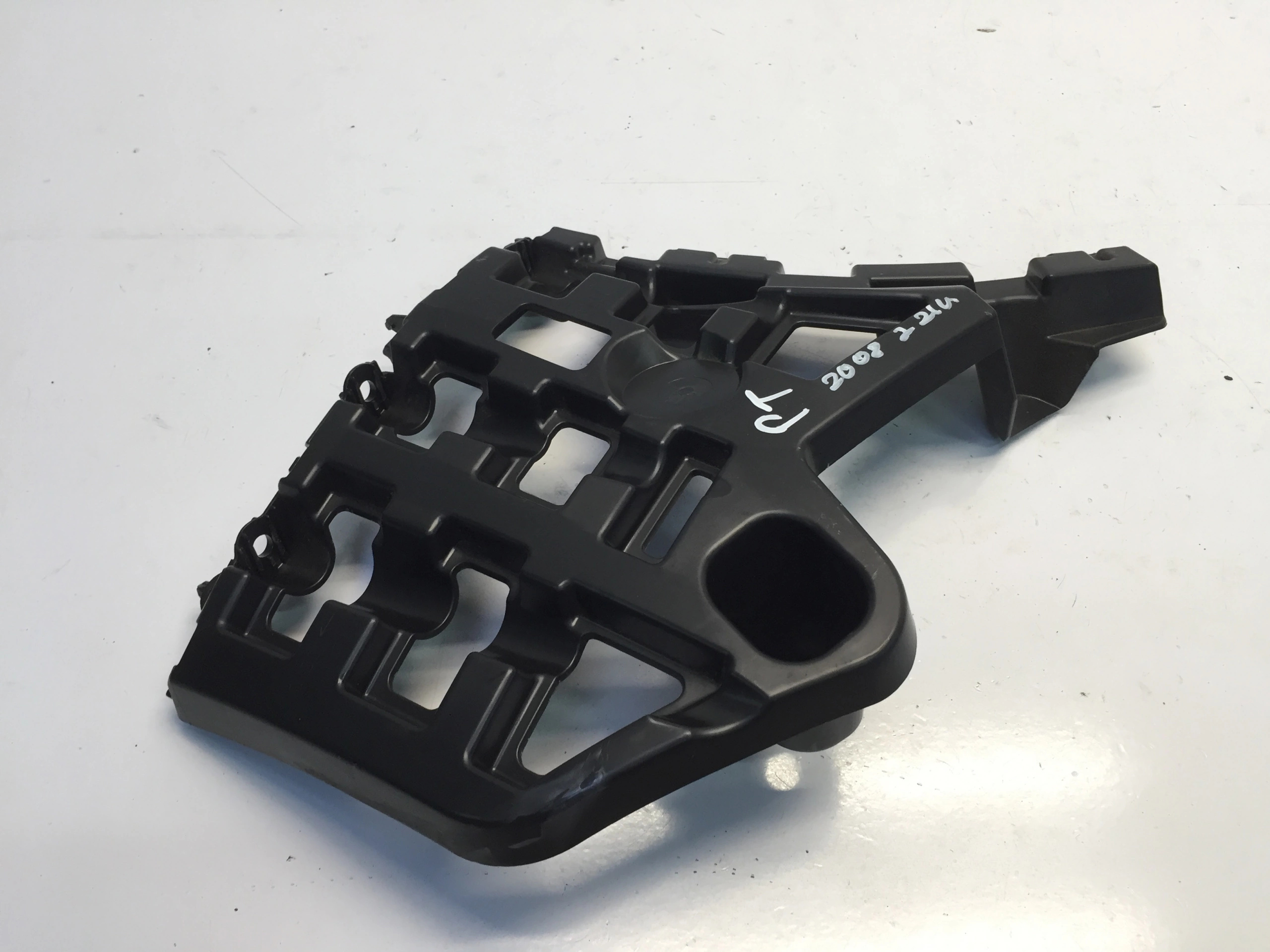 9825853980 - PEUGEOT 2008 II БАМПЕР ЗАДНИЙ ПРАВЫЙ 982585398