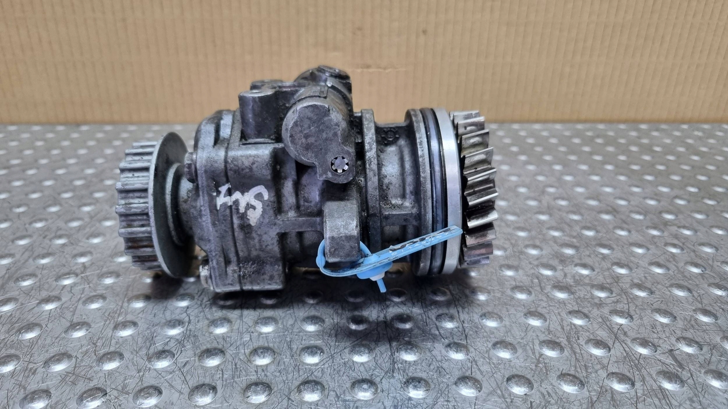 servo pump 7H0422153A VW TRANSPORTER T5 2.5 TDI AXE AXD