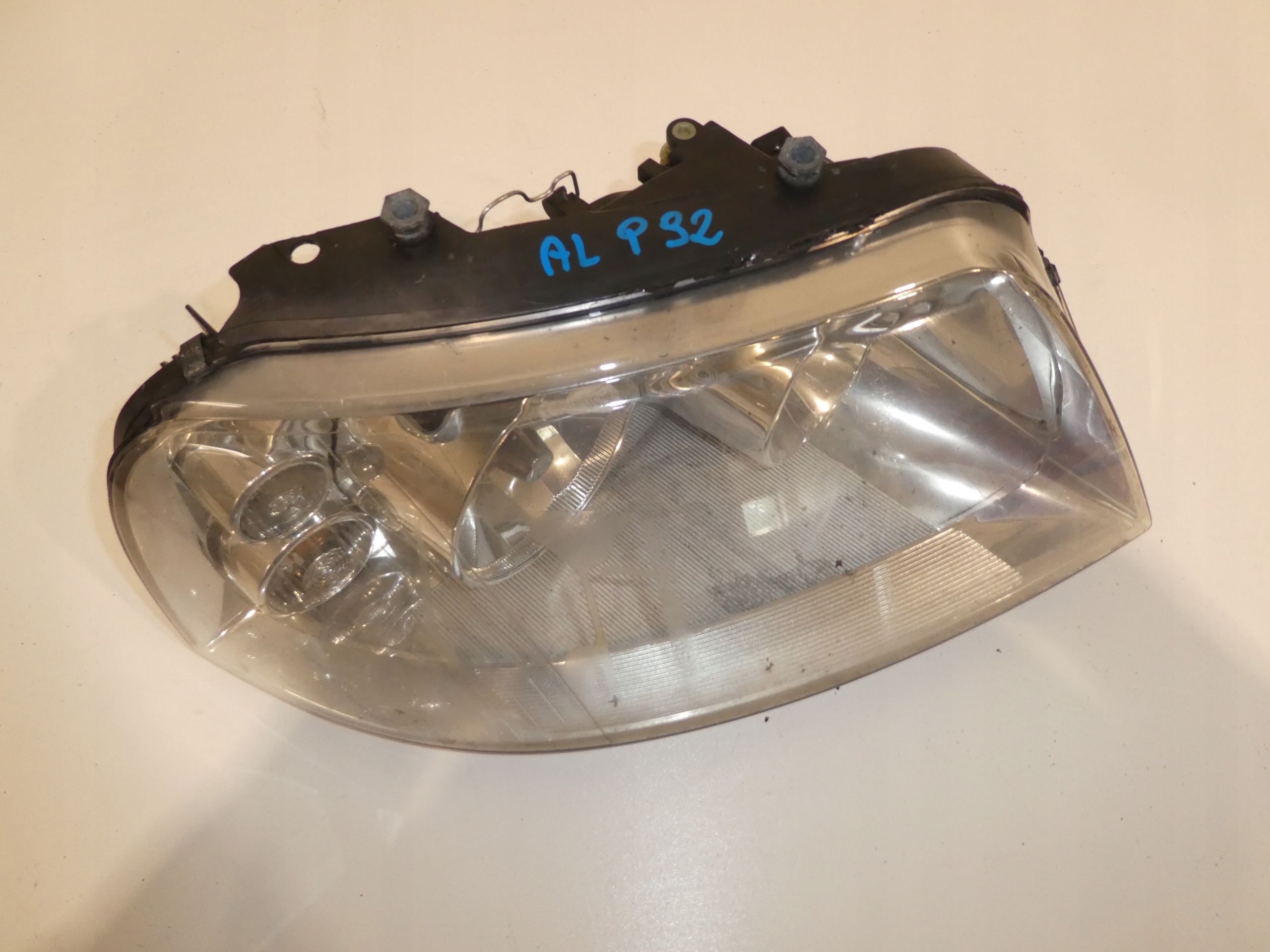 light right front VW SHARAN and LIFT