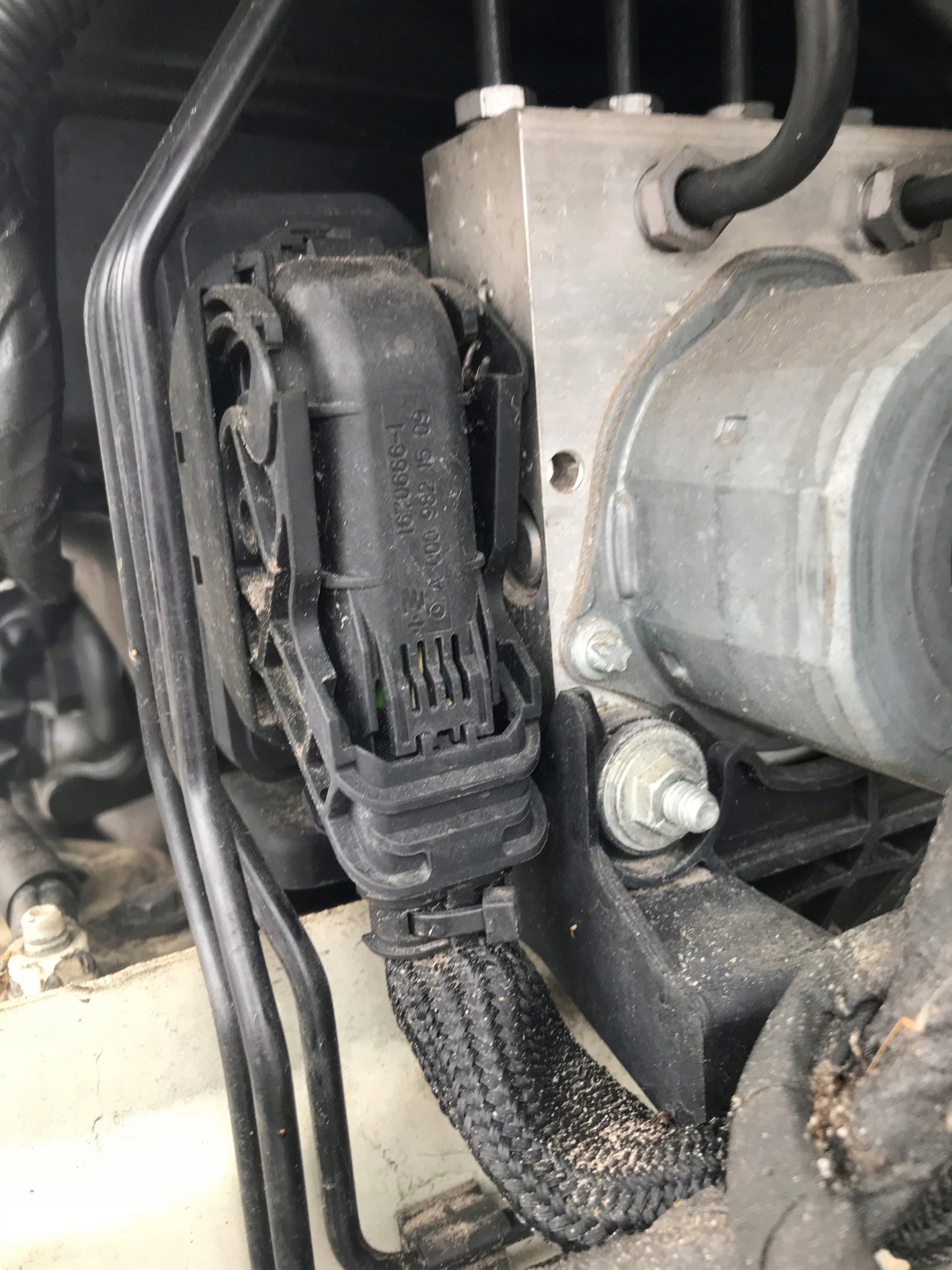 MERCEDES CLA W117 вилка Электра куб насоса ABS