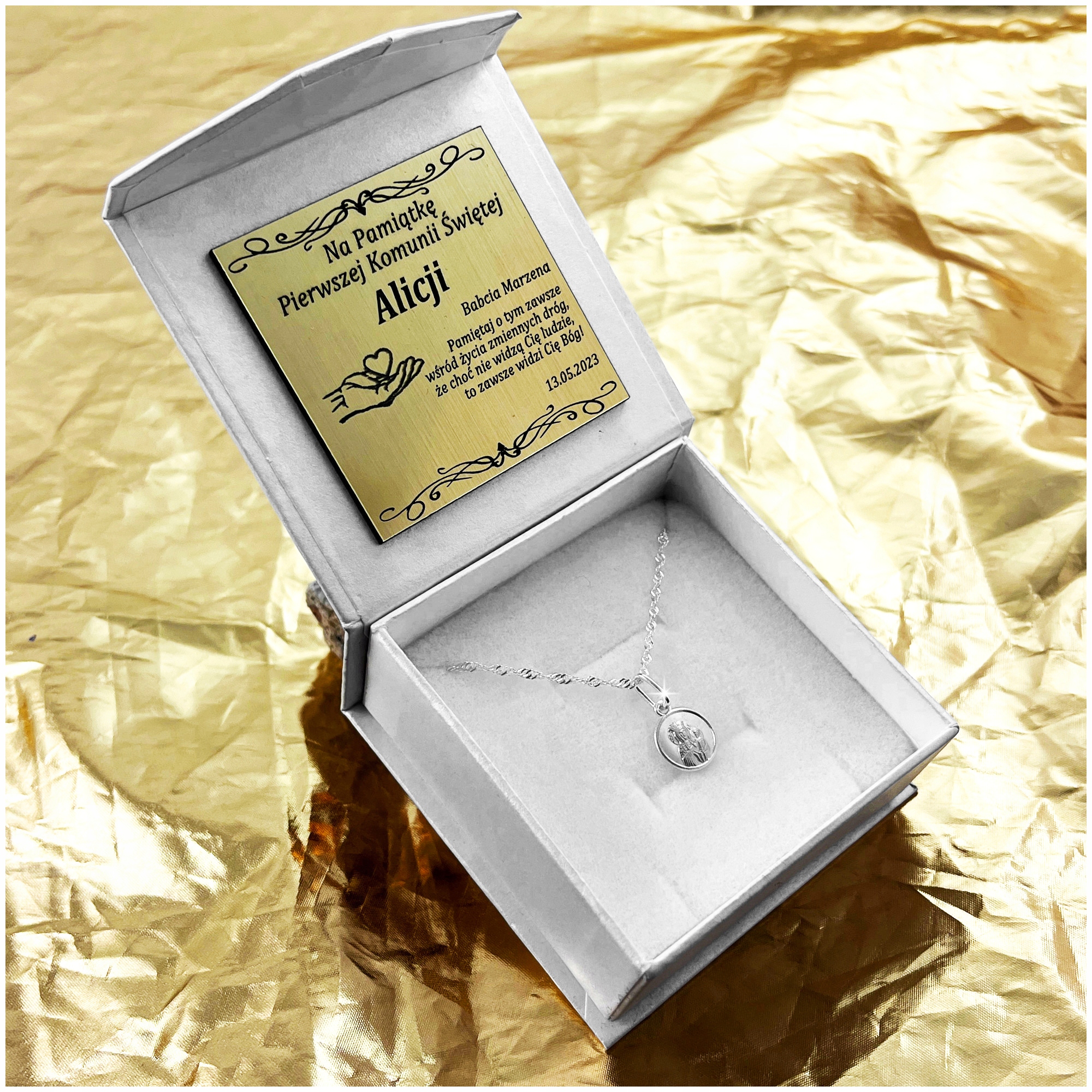 SREBRNY ŁAŃCUSZEK Z MEDALIKIEM 925 PAMIĄTKA I KOMUNII ŚWIĘTEJ, BIERZMOWANIE Kolekcja Na Komunię Komunijny Chrzest Grawer Zawieszka
