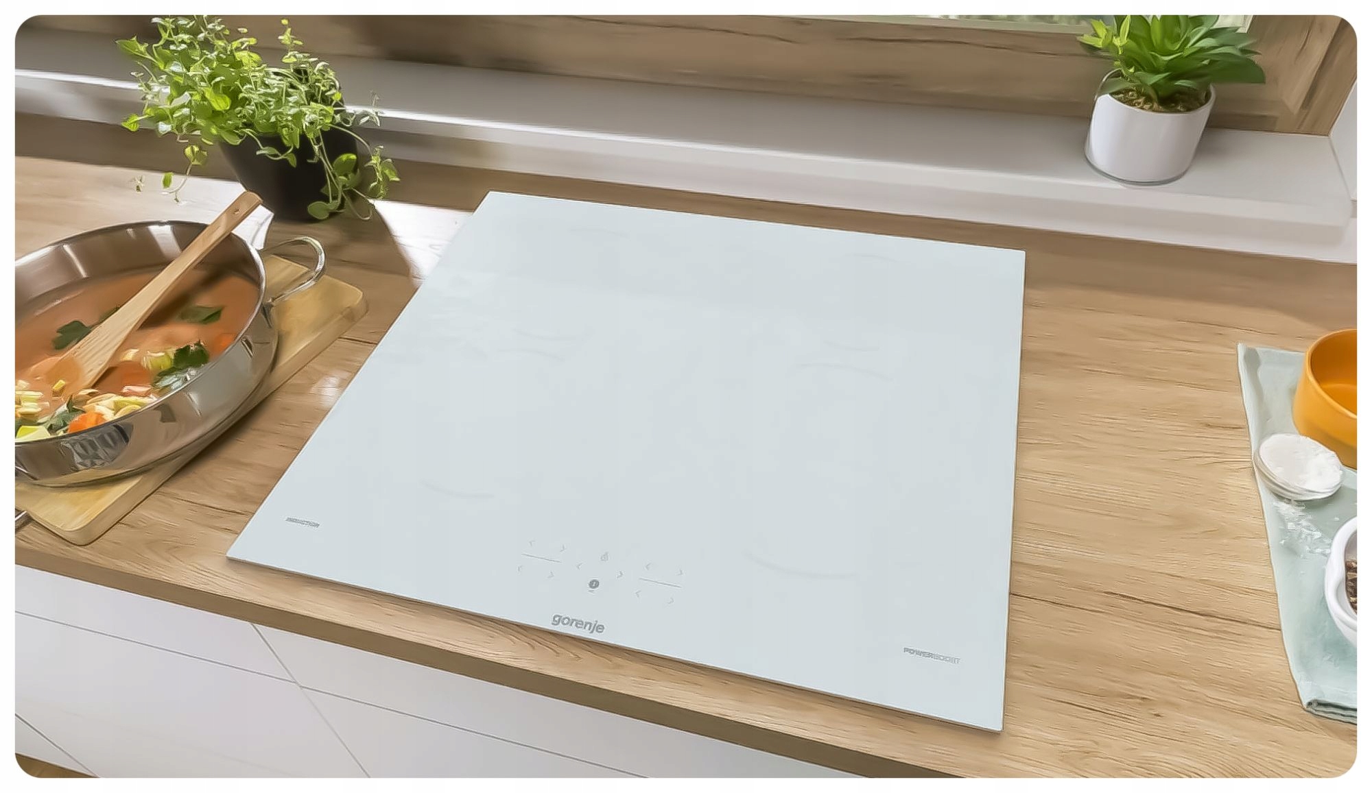 Płyta indukcyjna GORENJE GI6401WSC biała TouchControl Timer Booster Kolor dominujący biały