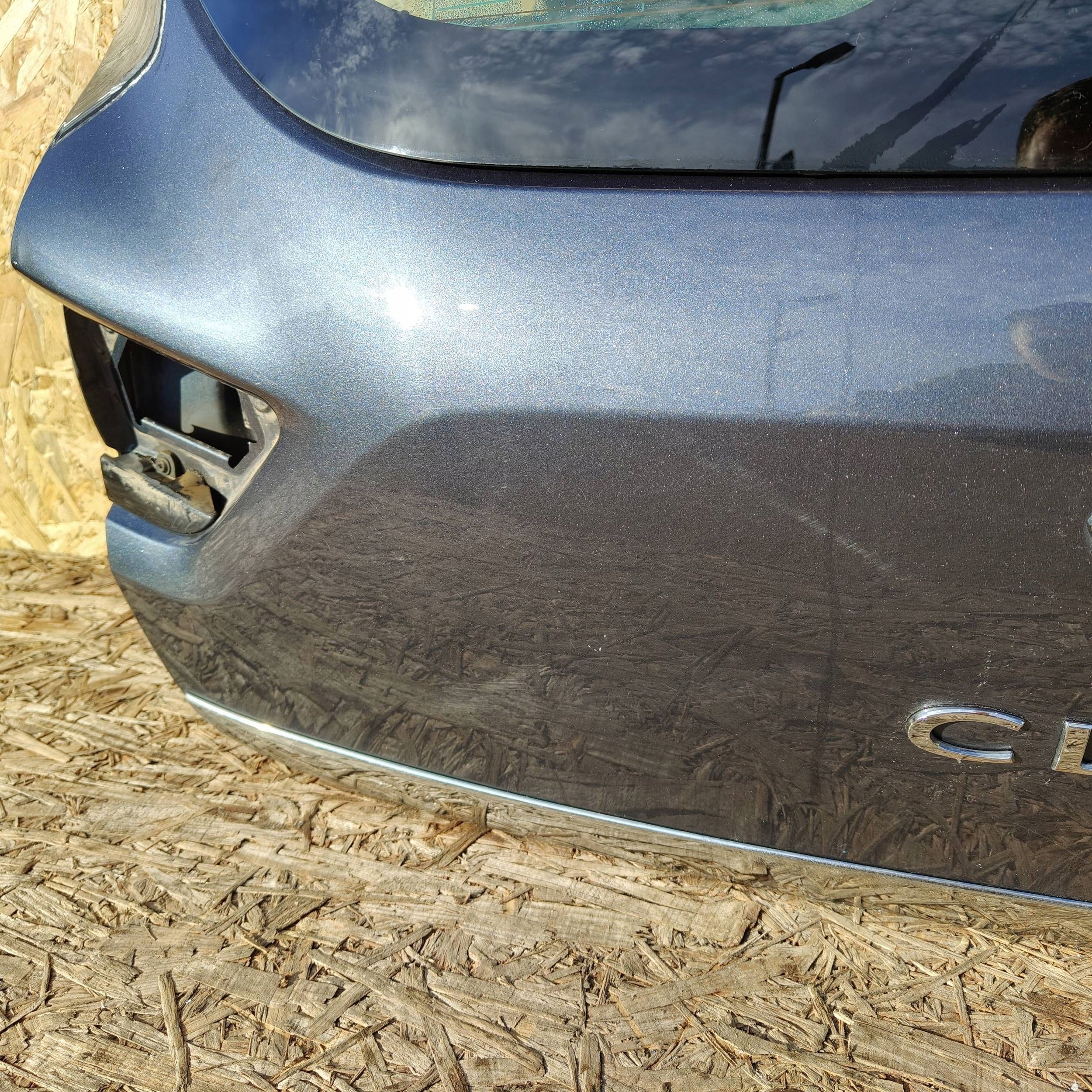 trunk door boot rear part Renault Clio IV kamera