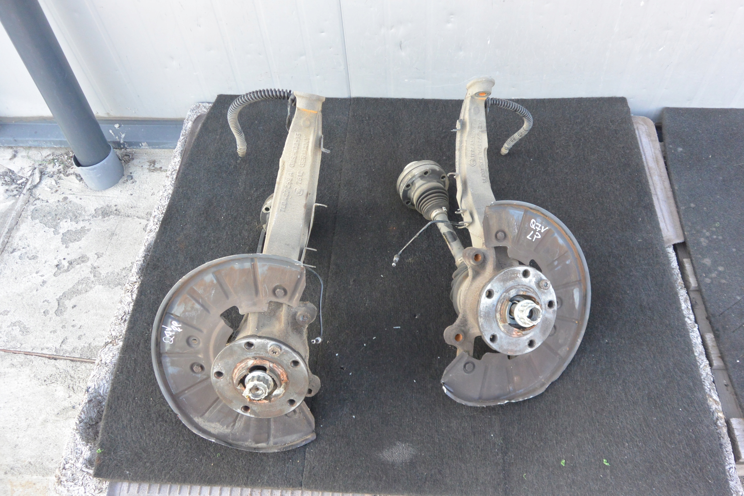 ЦАПФА ПЕРЕД 4.2 TSI AUDI Q7l VW TOUAREGl