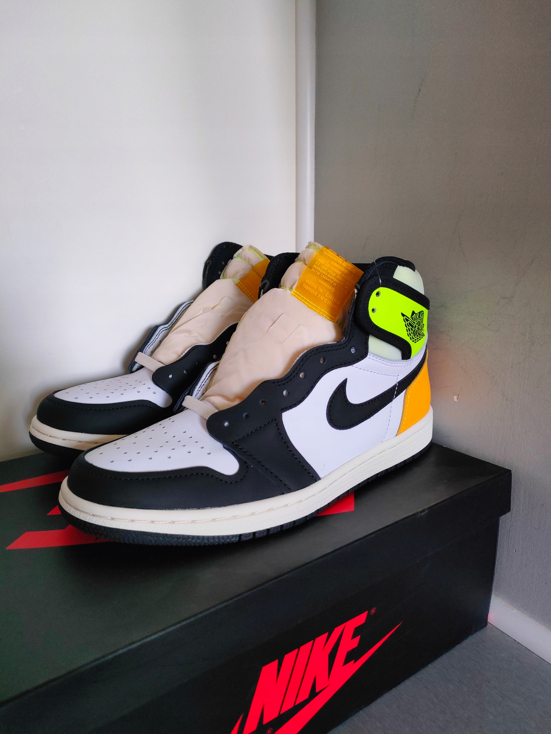 Boty Air jordan 1 High Volt 40 555088118