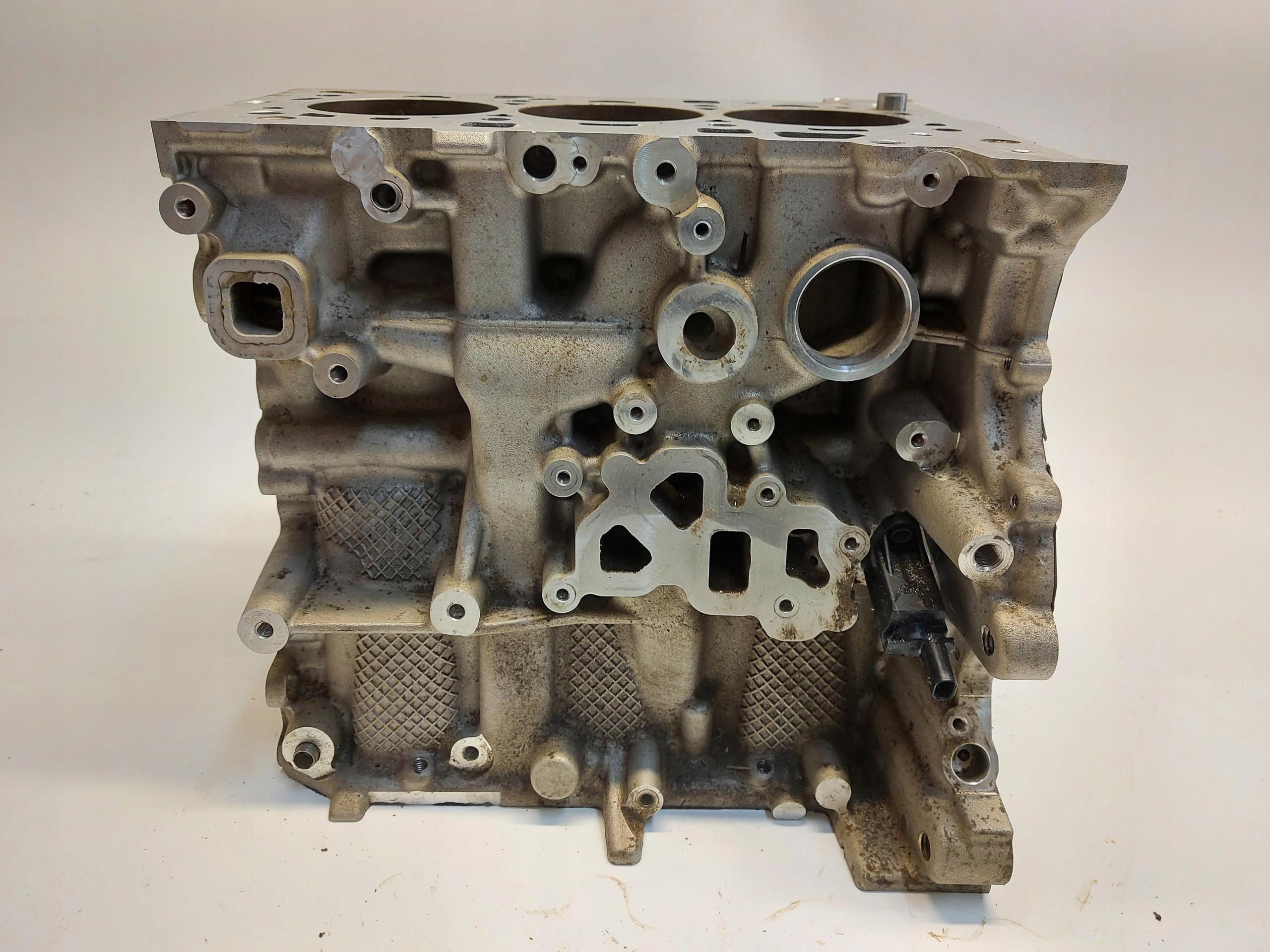 Mini Countryman F60 1.5 B Blok Motore 8631944