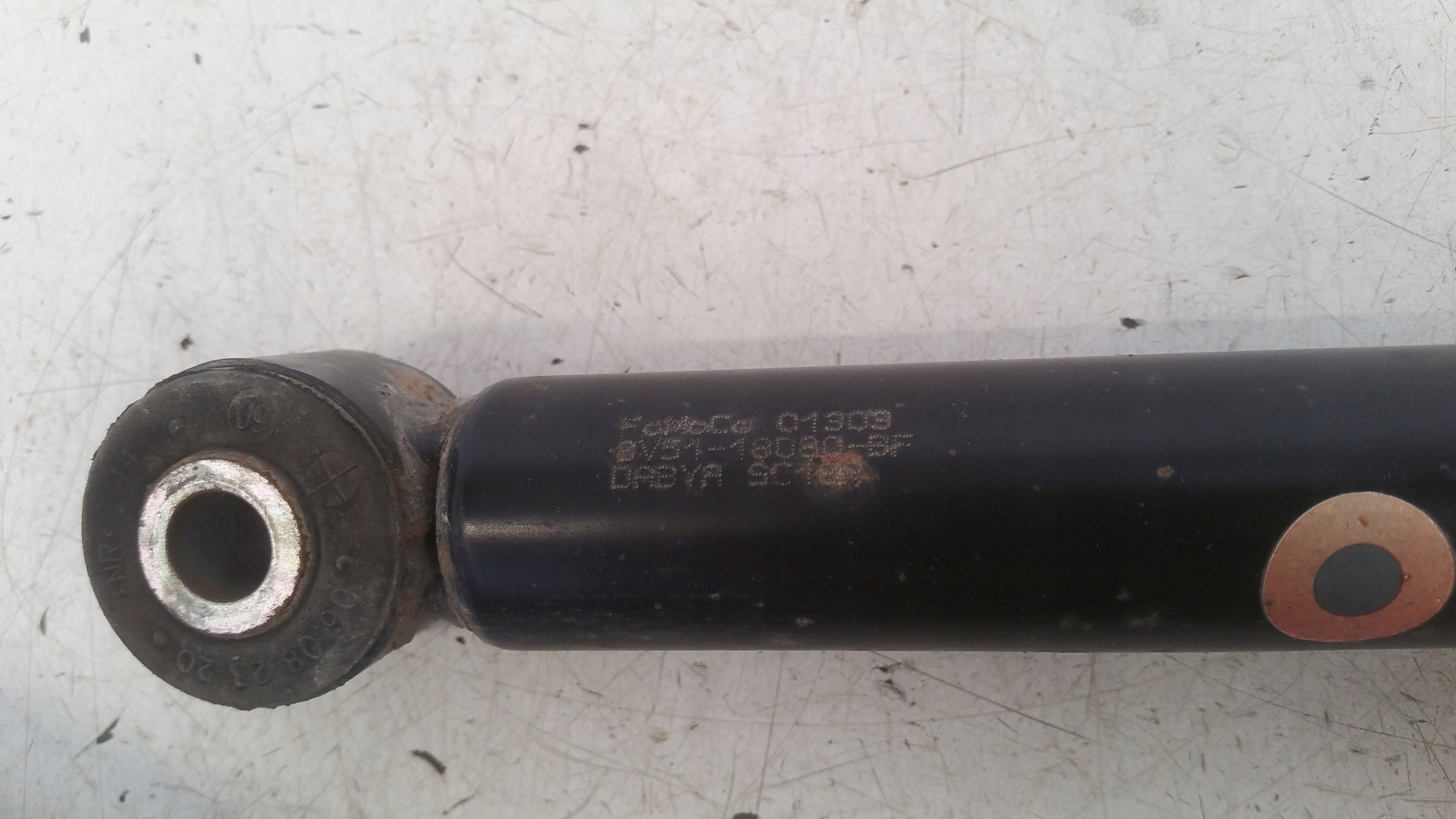 Stoßdämpfer heck para 8V5118080BF Ford Fiesta MK7