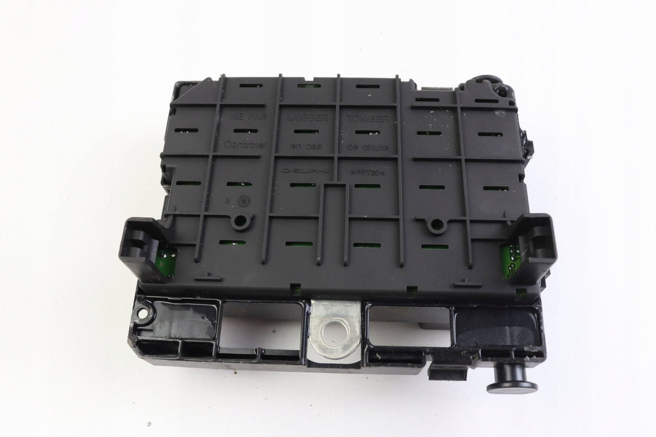 CITROEN PEUGEOT module compartment control unit BSM 9650664180