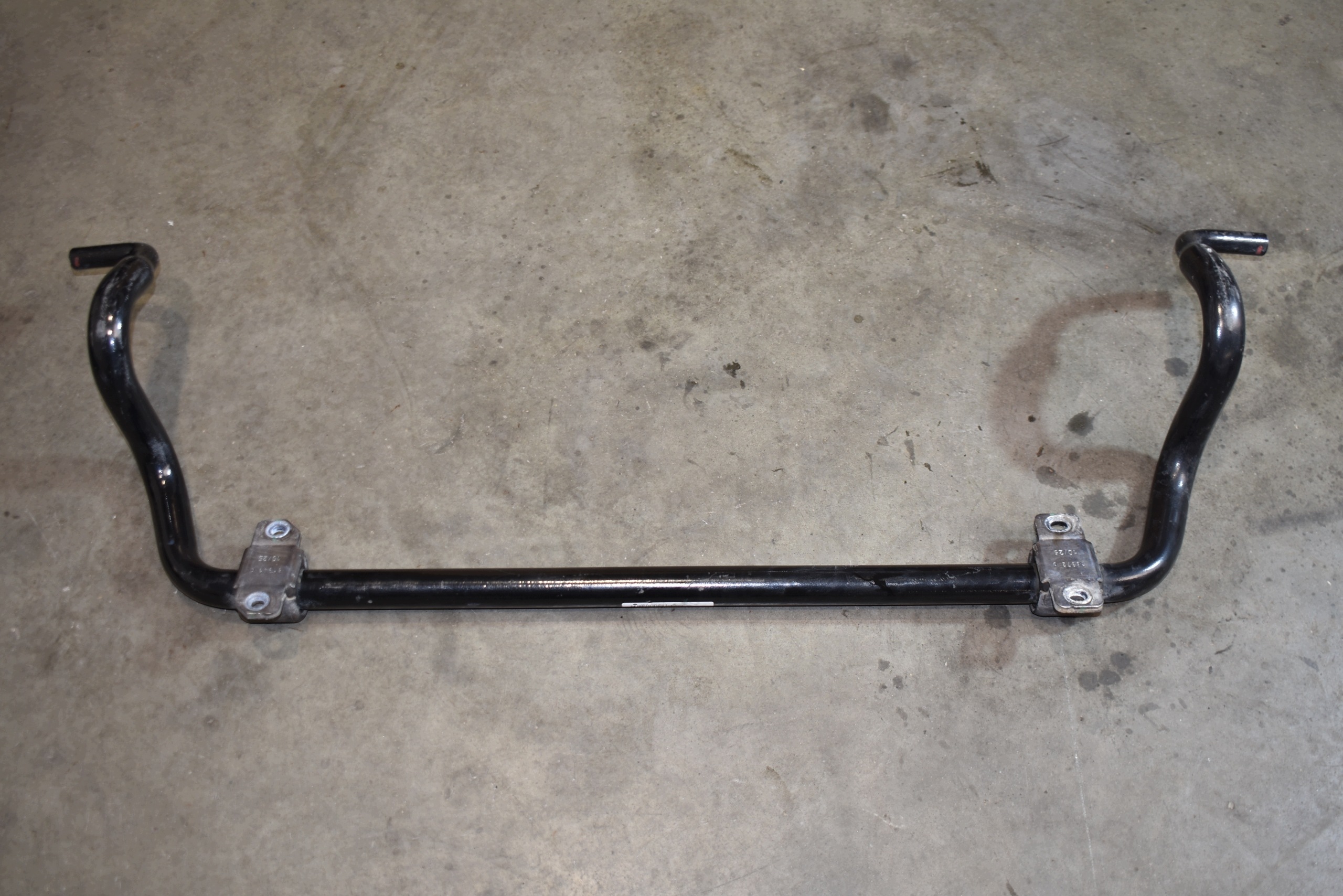 perfect condition anti roll bar front front MERCEDES W214 W206 4-MATIC 1