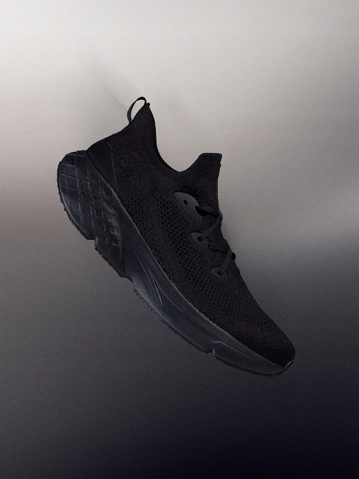 4F Pánská tréninková sportovní obuv černá 48