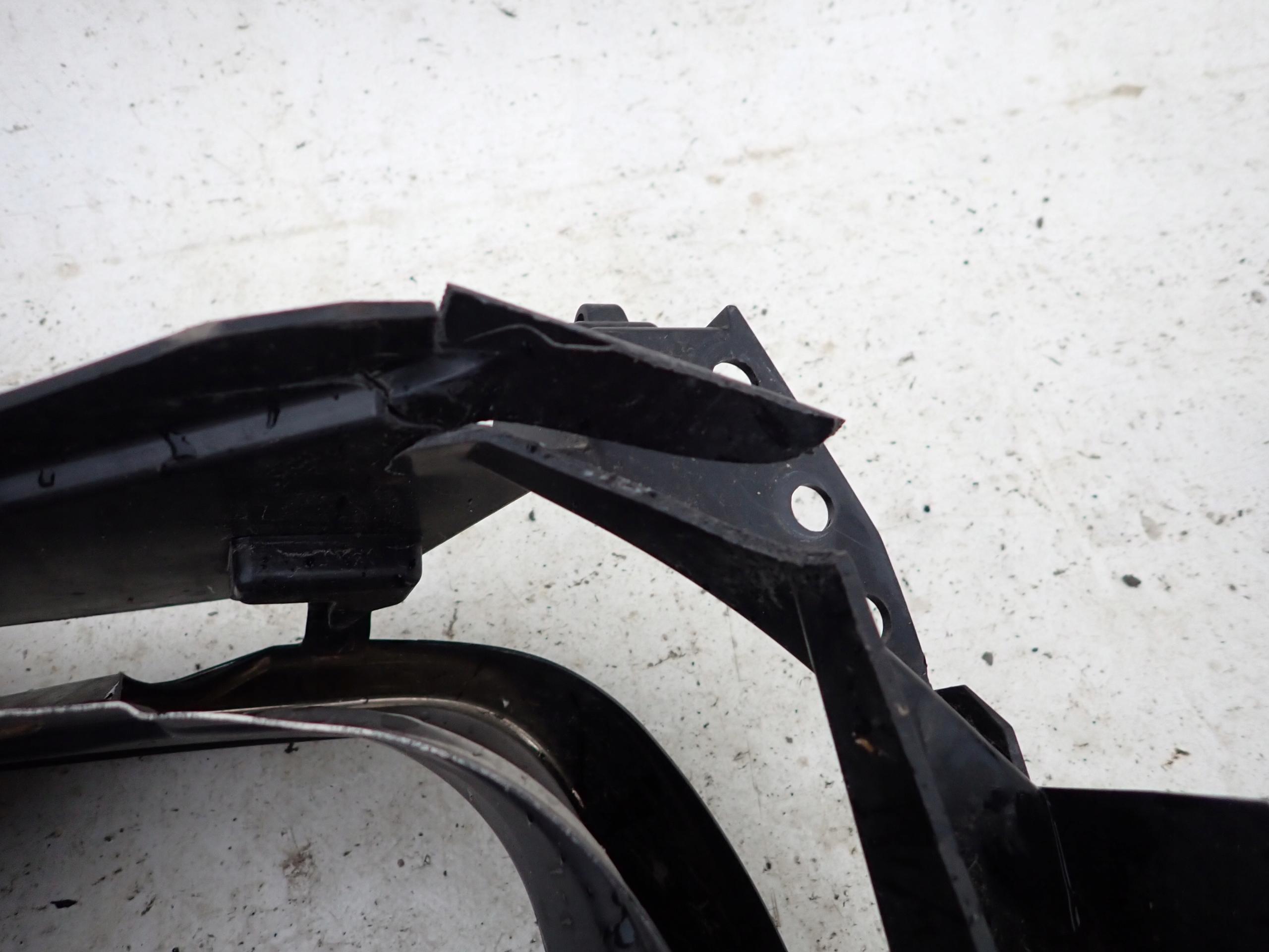 BMW X5 G05 18- Terminal échappement de l’échappement Gauche Support plaque