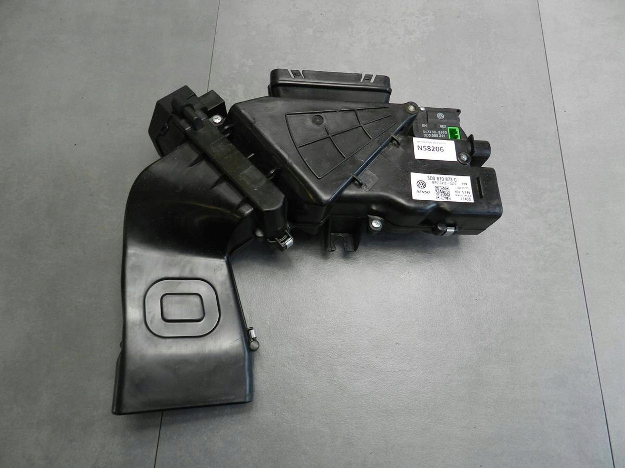 Volkswagen Phaeton heater seat left 3D0819873C