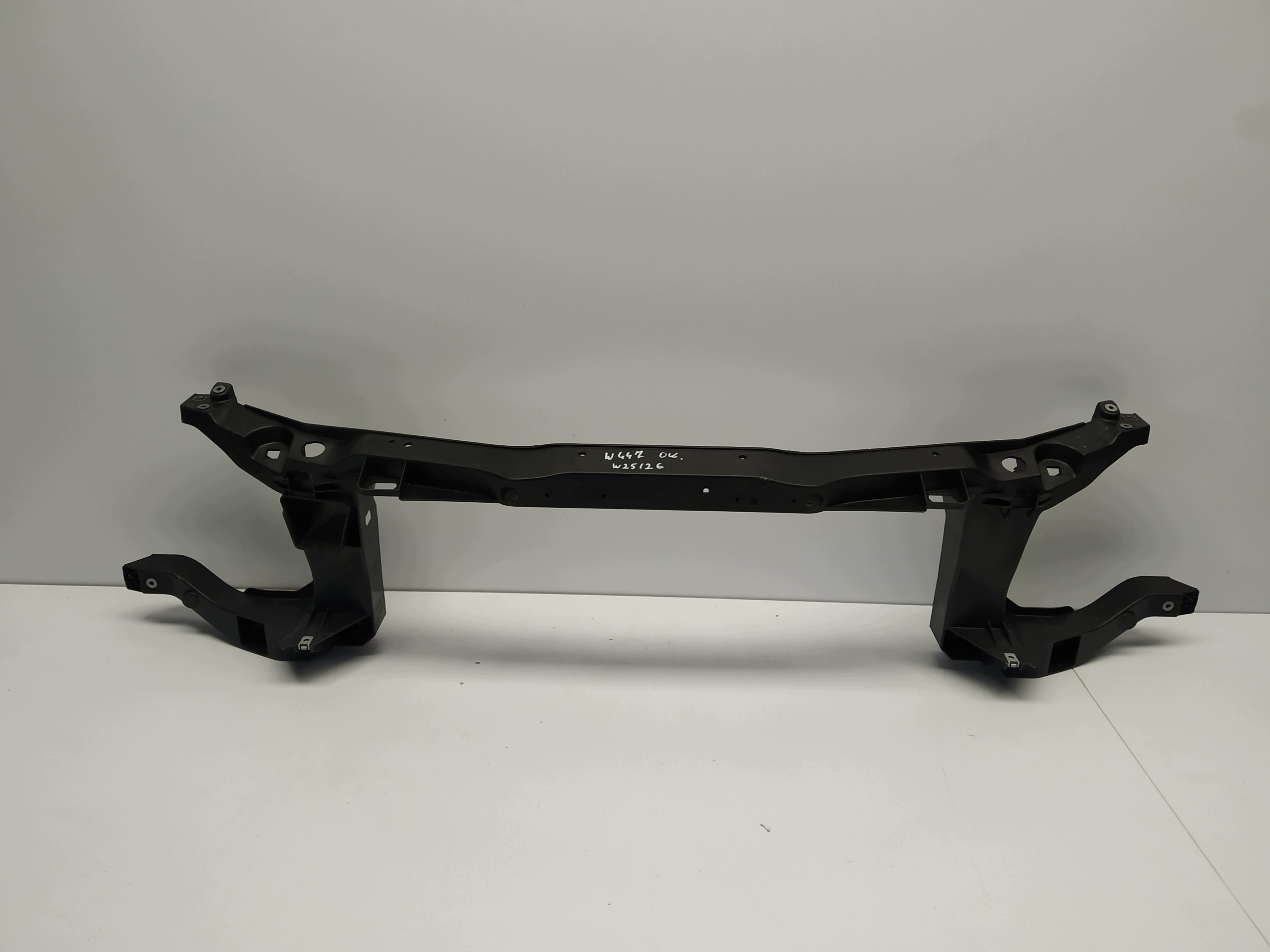 2014r + Mercedes Vito V class pillar iron front body wall A4478801103