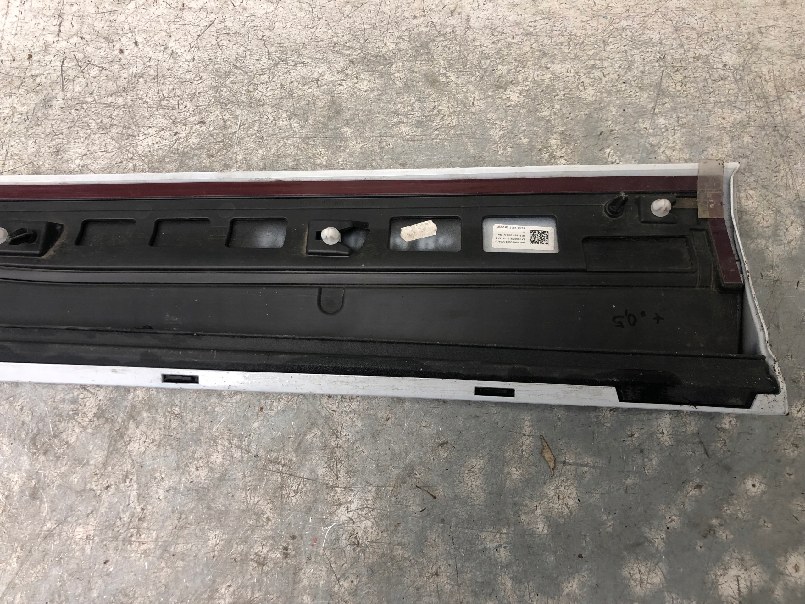 AUDI Q2 S-LINE moulding door right front 81A853960A