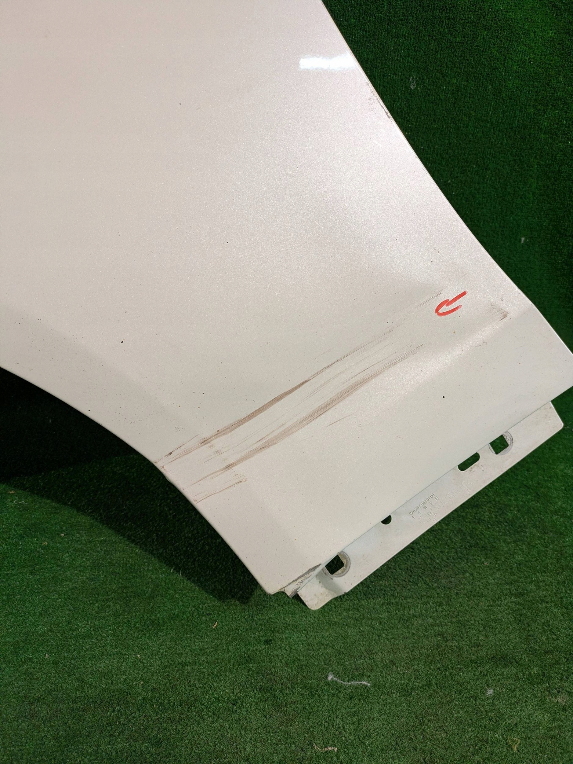 fender front left front MERCEDES CLS W257 NR.237