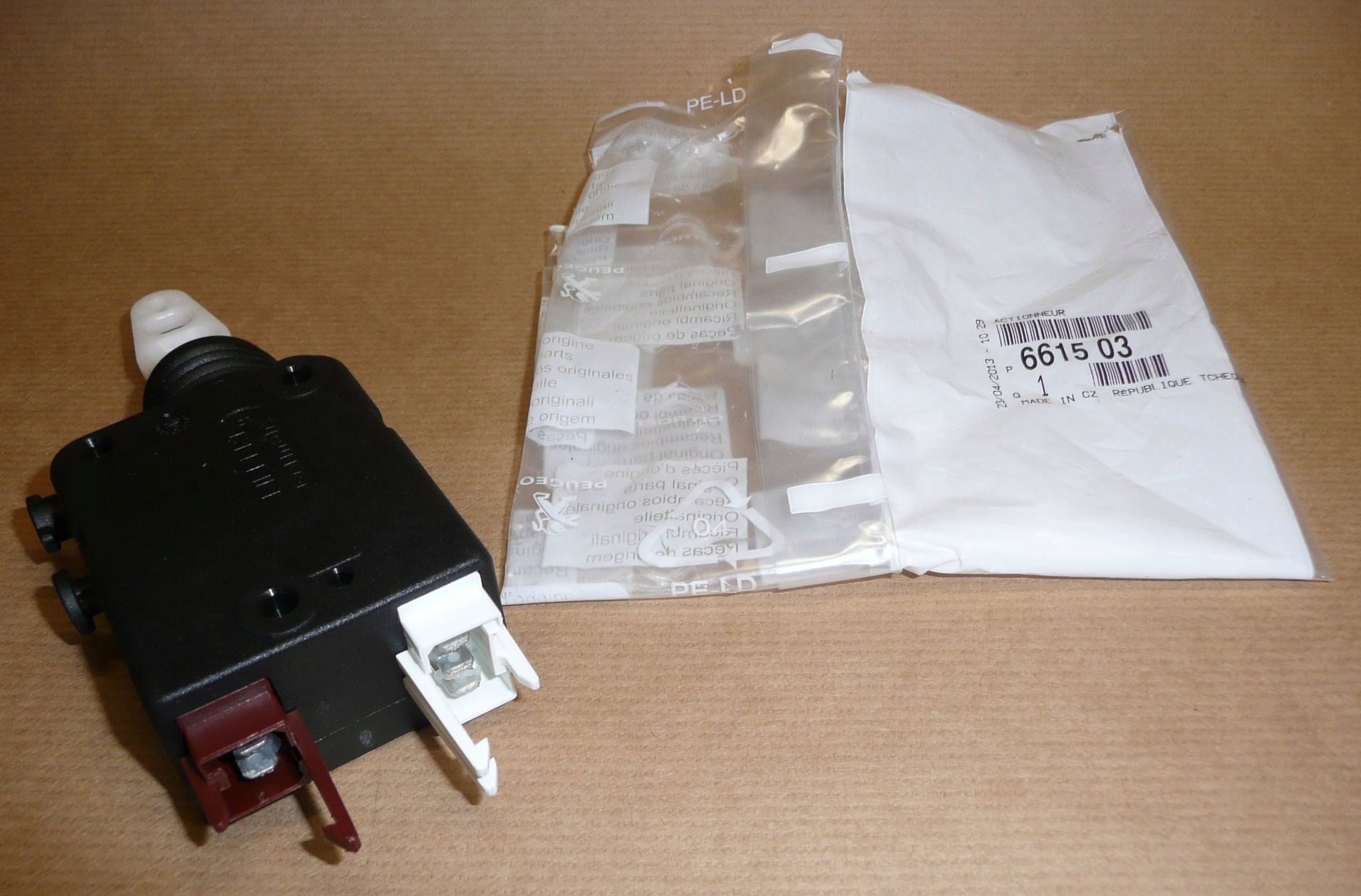 M Calculateur 89740-0H010-00 Toyota PSA 16901 - pièce d