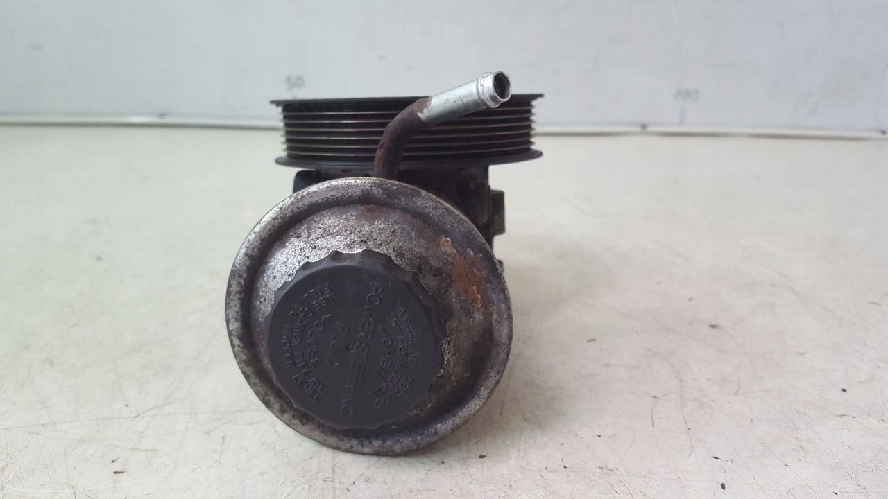 pompa servosterzo Toyota Avensis T25 2,2