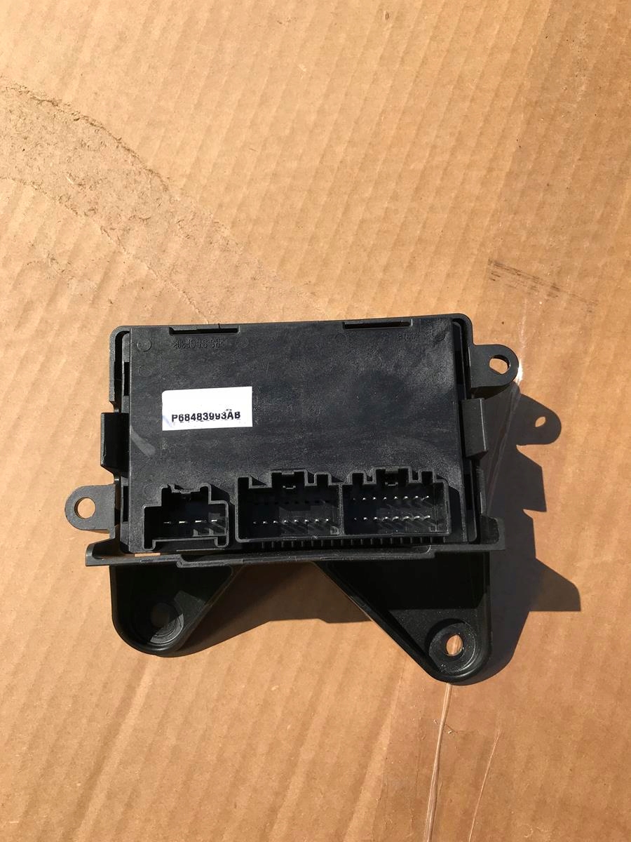 DODGE RAM 2019-2022 MODUŁ STEROWNIK P68483993AB