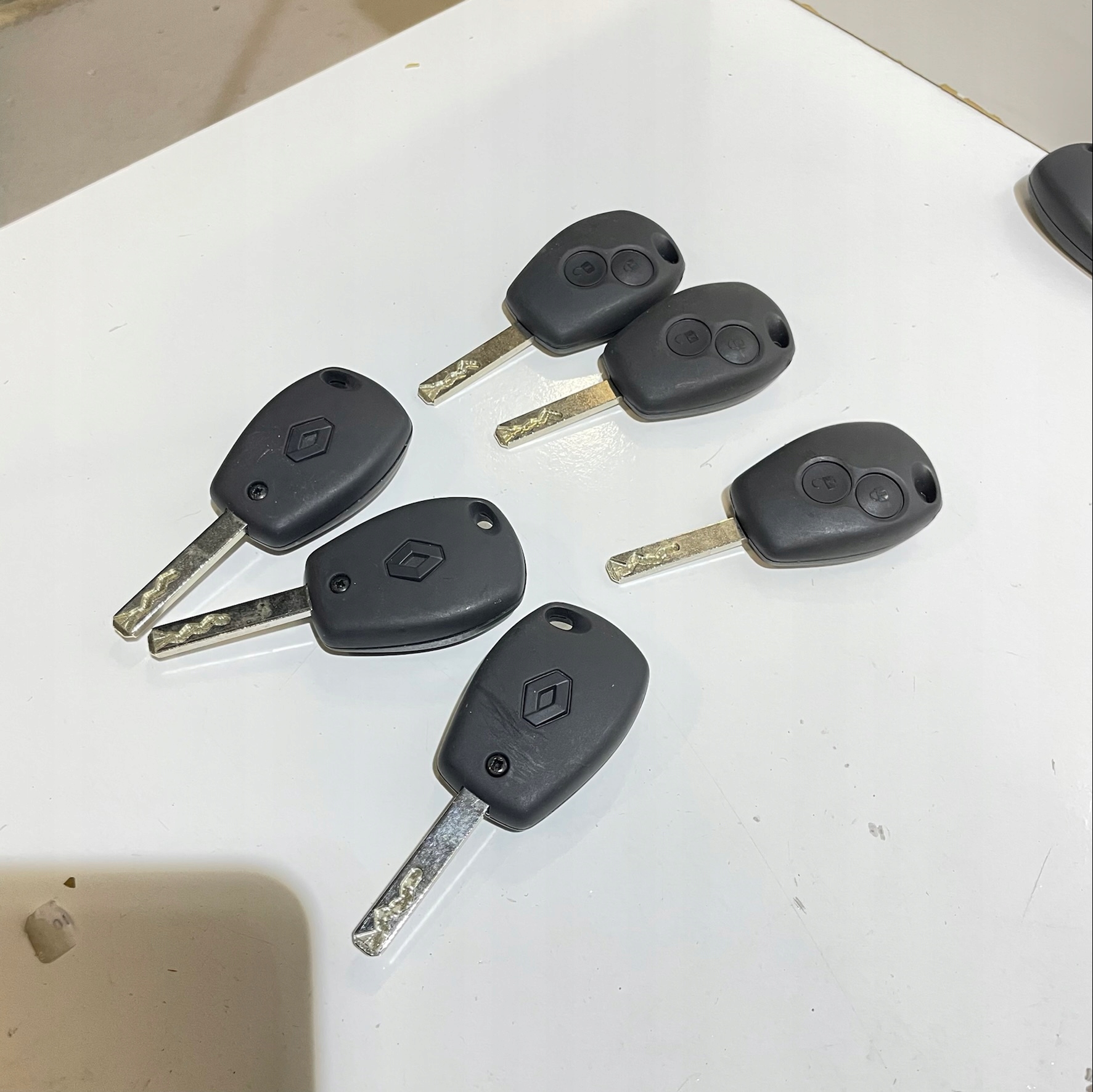 RENAULT КЛЮЧ ПУЛЬТ