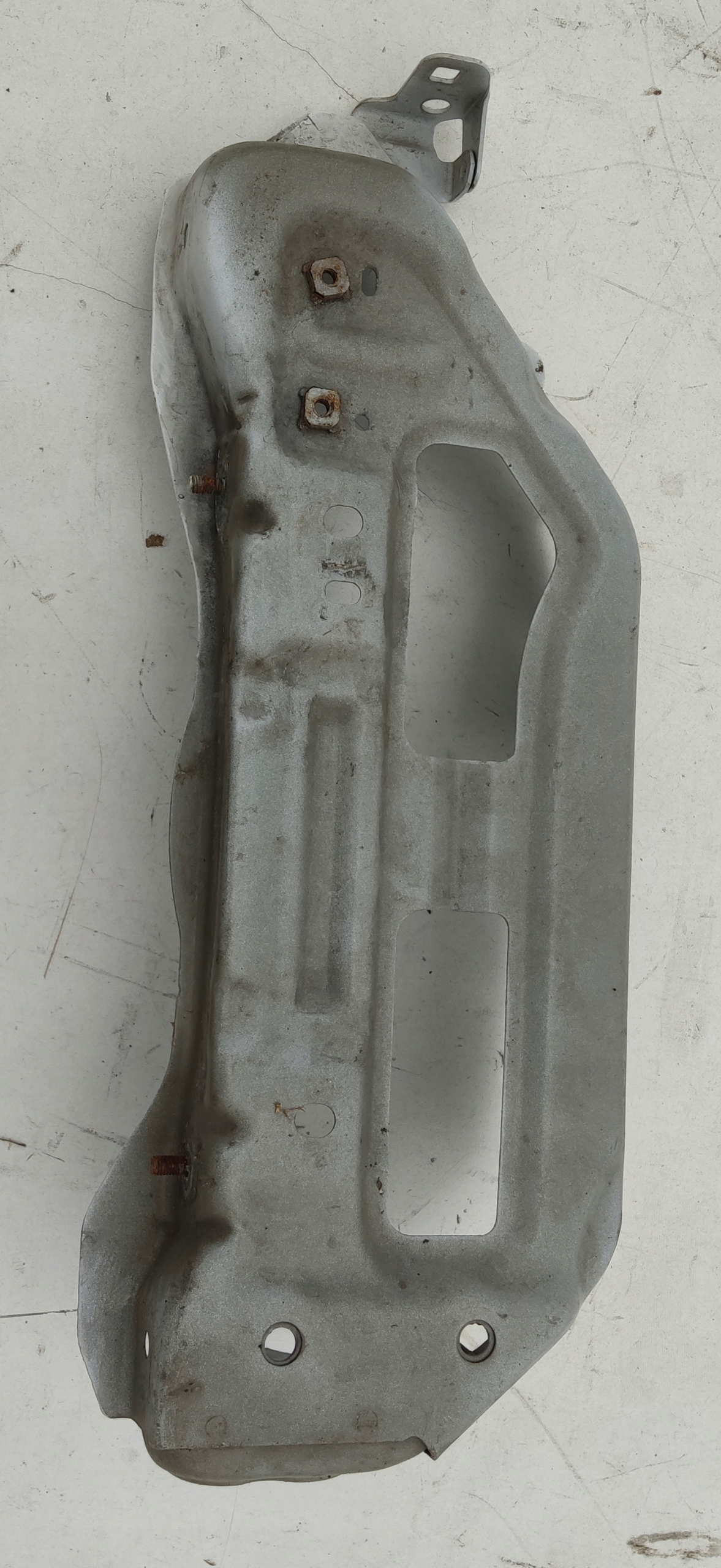 YARIS III WZMOCNIENIE PIONOWE OKULAR PRAWY ORYGINAŁ