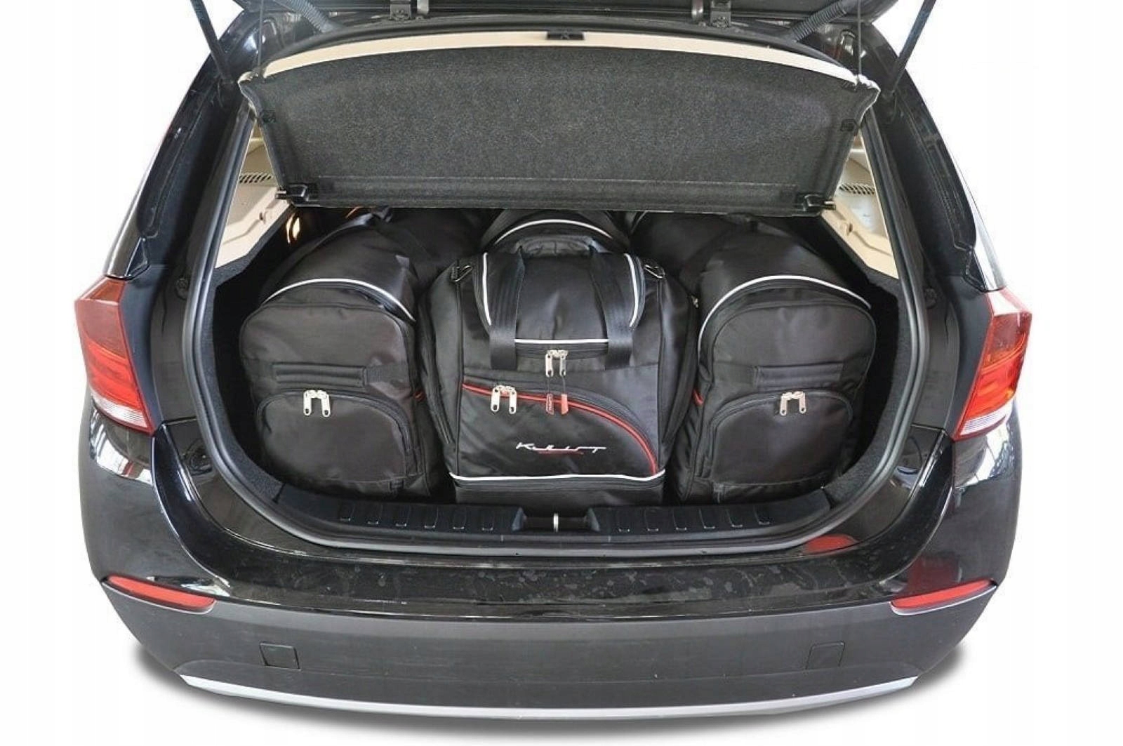 J&j Automotive Sada 4ks cestovných tašiek Sport pre Bmw X1 2009-2015