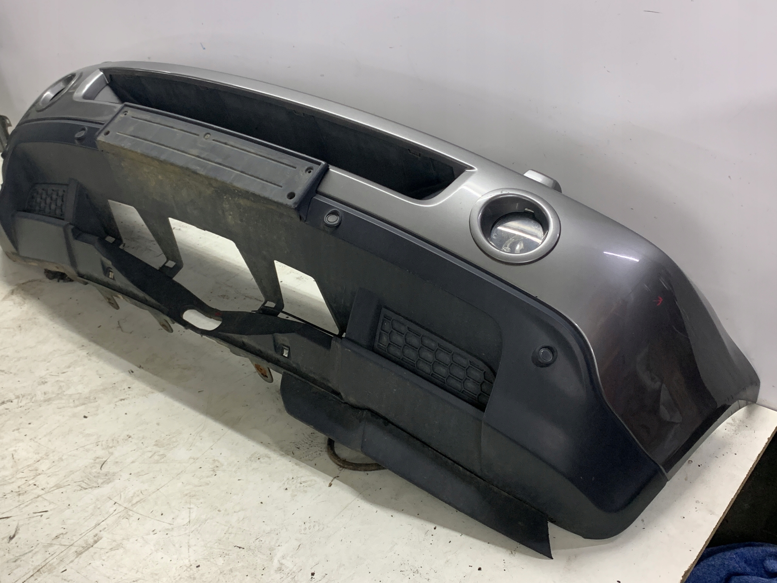 bumper front front RANGE ROVER SPORT L320 (2005-2013) colour LRC907