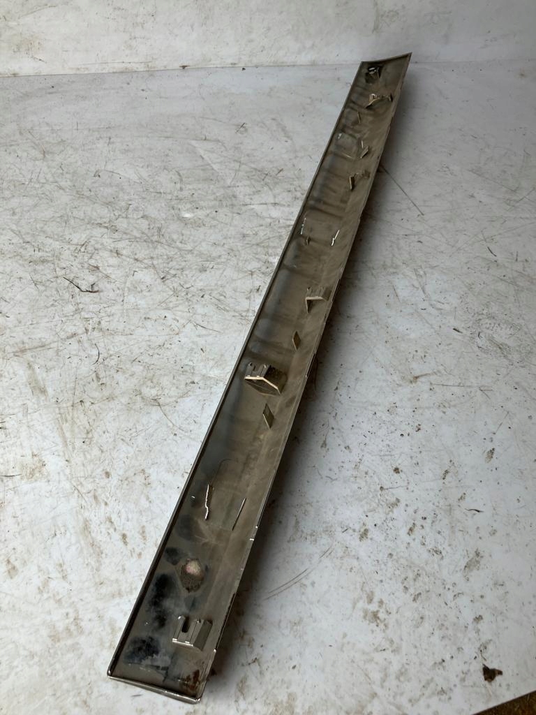 moulding CHROM door right front DS5