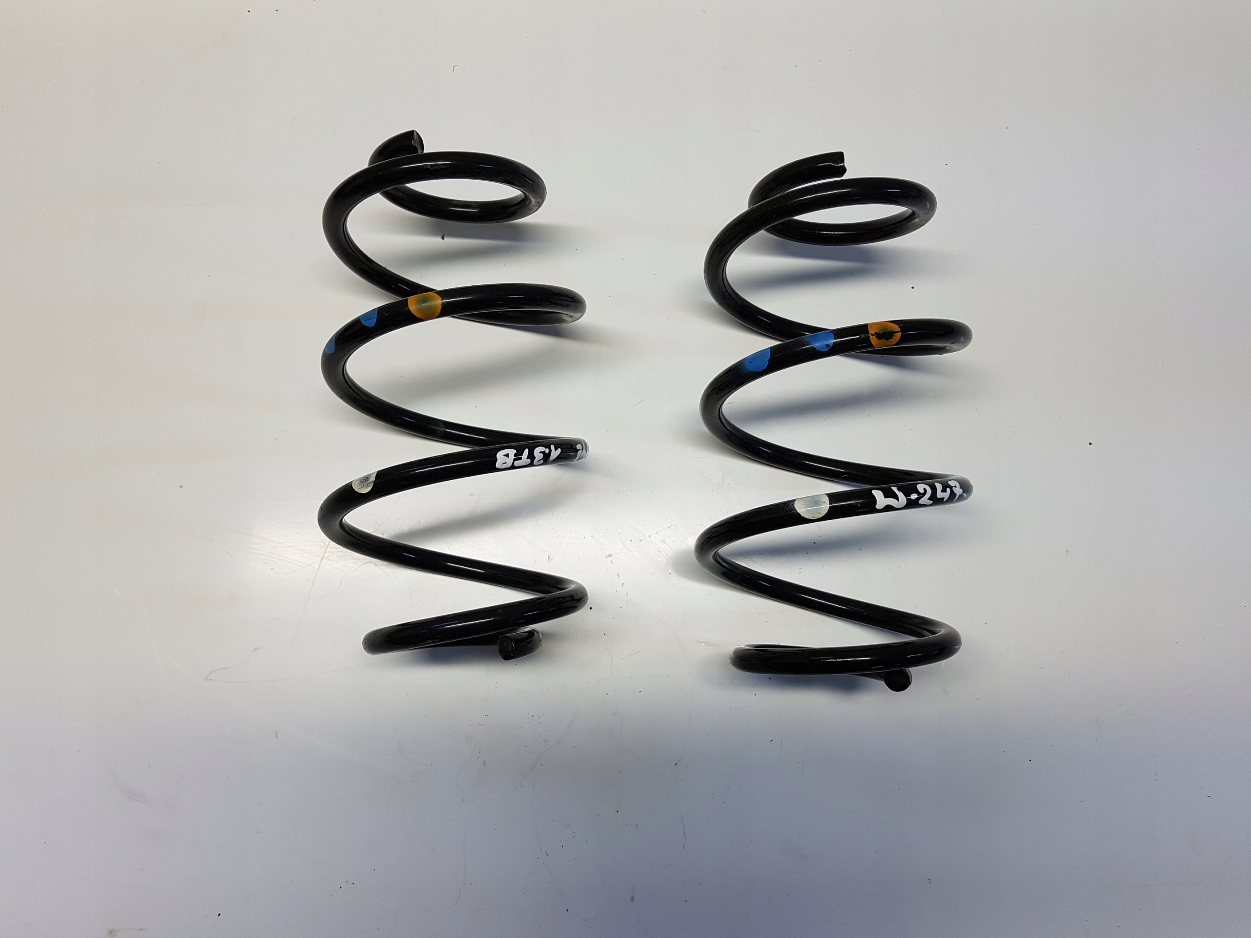 MERCEDES w247 SPREZYNA ZAWIESZENIA TYL