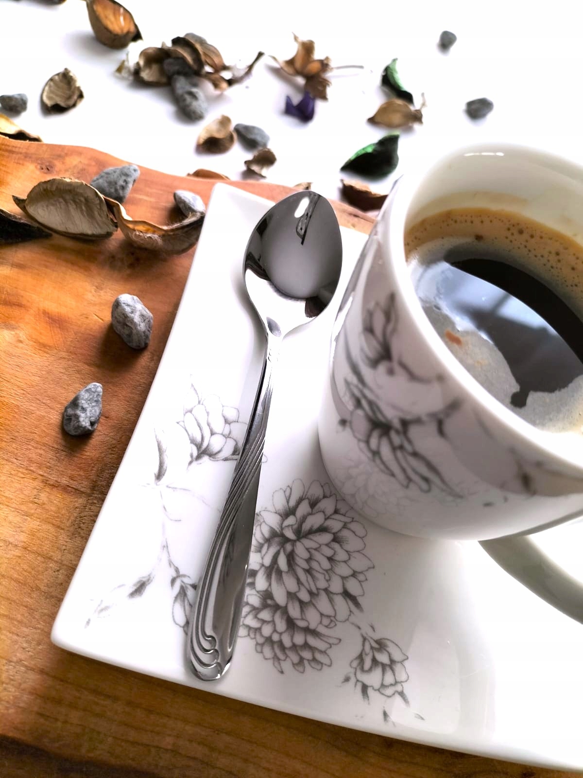 ZESTAW SZTUĆCÓW NA 12 OSÓB SZTUĆCE POŁYSK KOMPLET WALIZKA 72 EL Linia Walizka