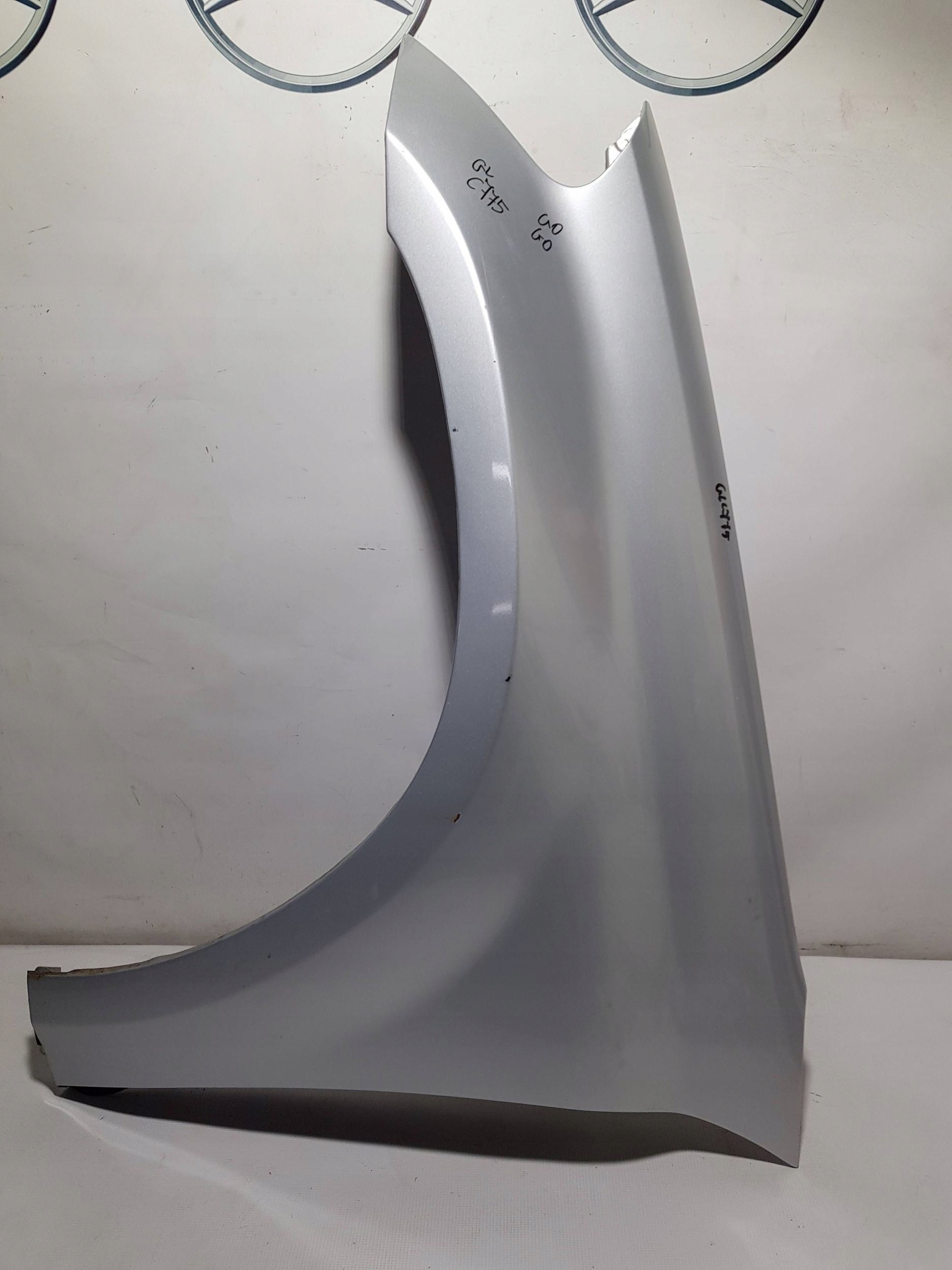 fender left front front Mercedes GL X164 775 c775