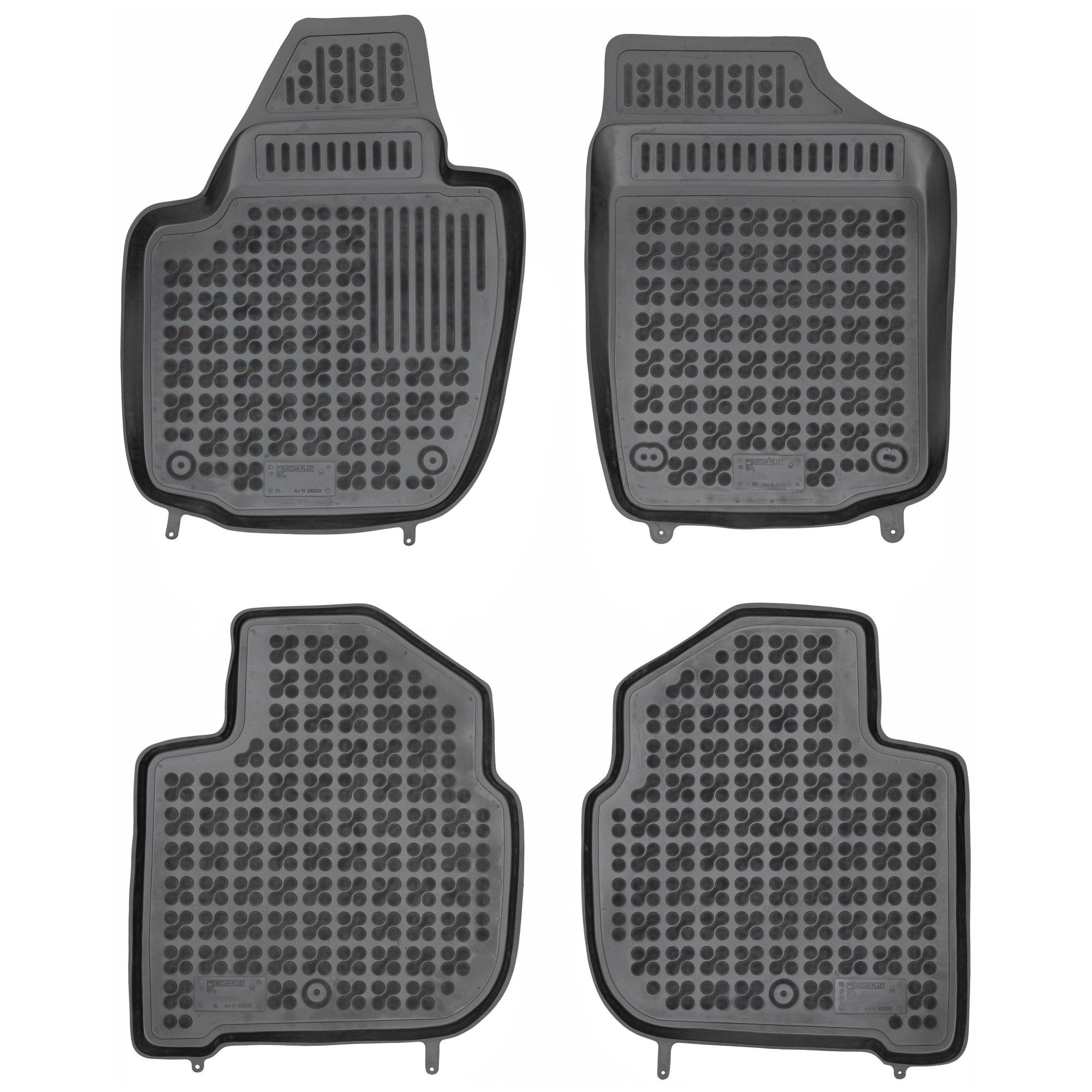 Černé koberce pro Seat Toledo IV 2012-2018