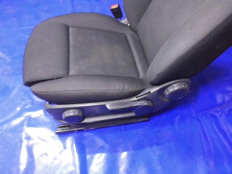 seat driver´s left front PNEUMATYCZNY EU MERCEDES SPRINTER W910 W907 18+