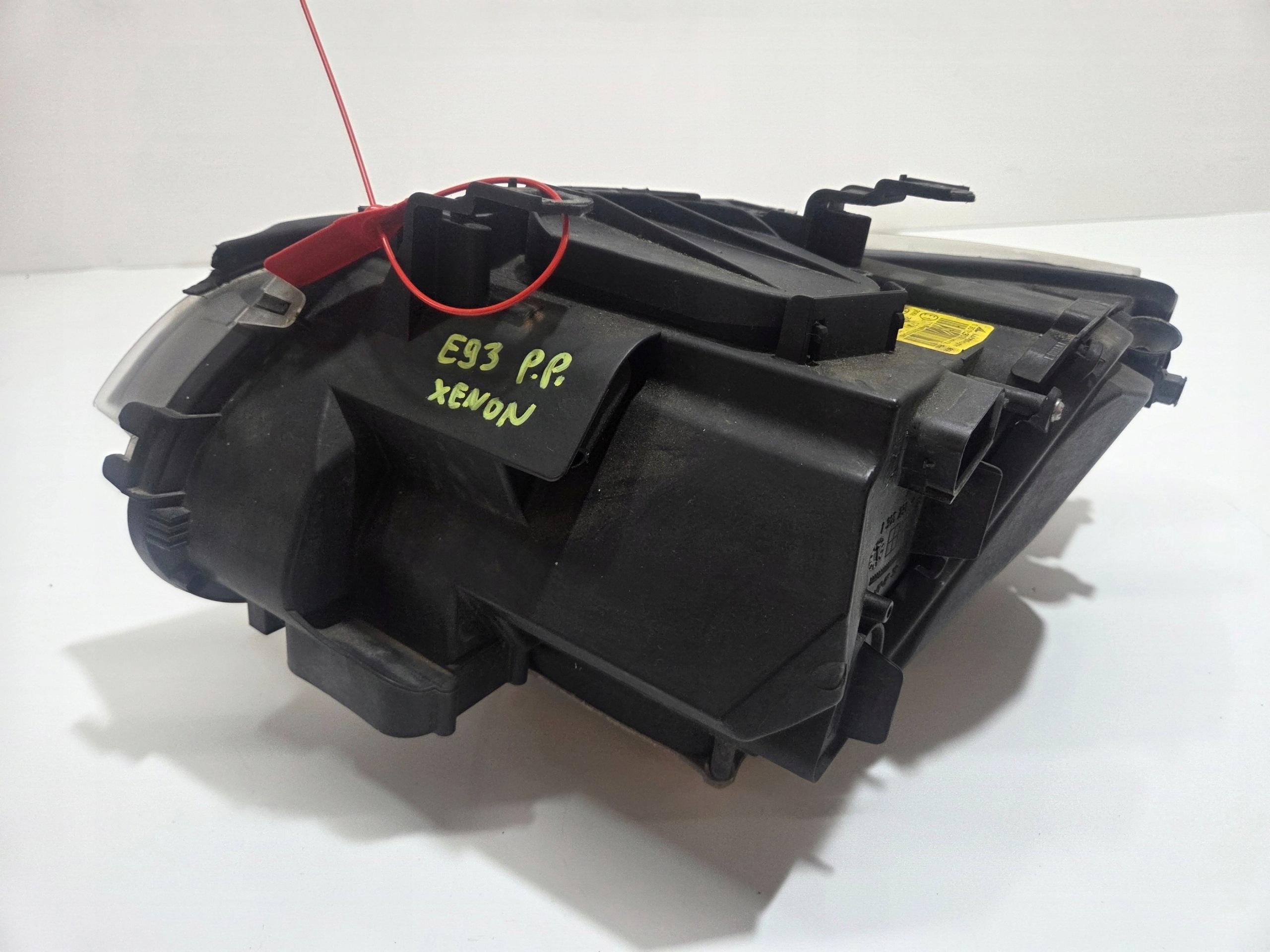 far desna prednja BMW E93 7162130