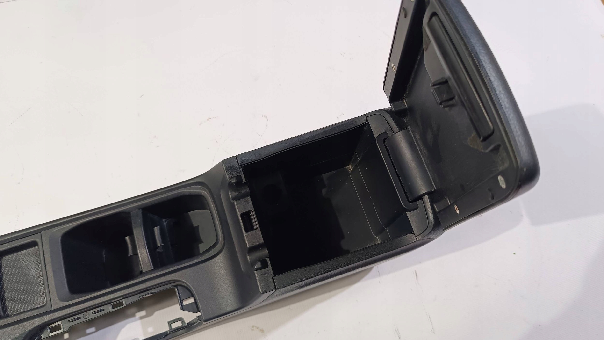 Tunel central armrest cup holder Subaru WRX VB 2022+