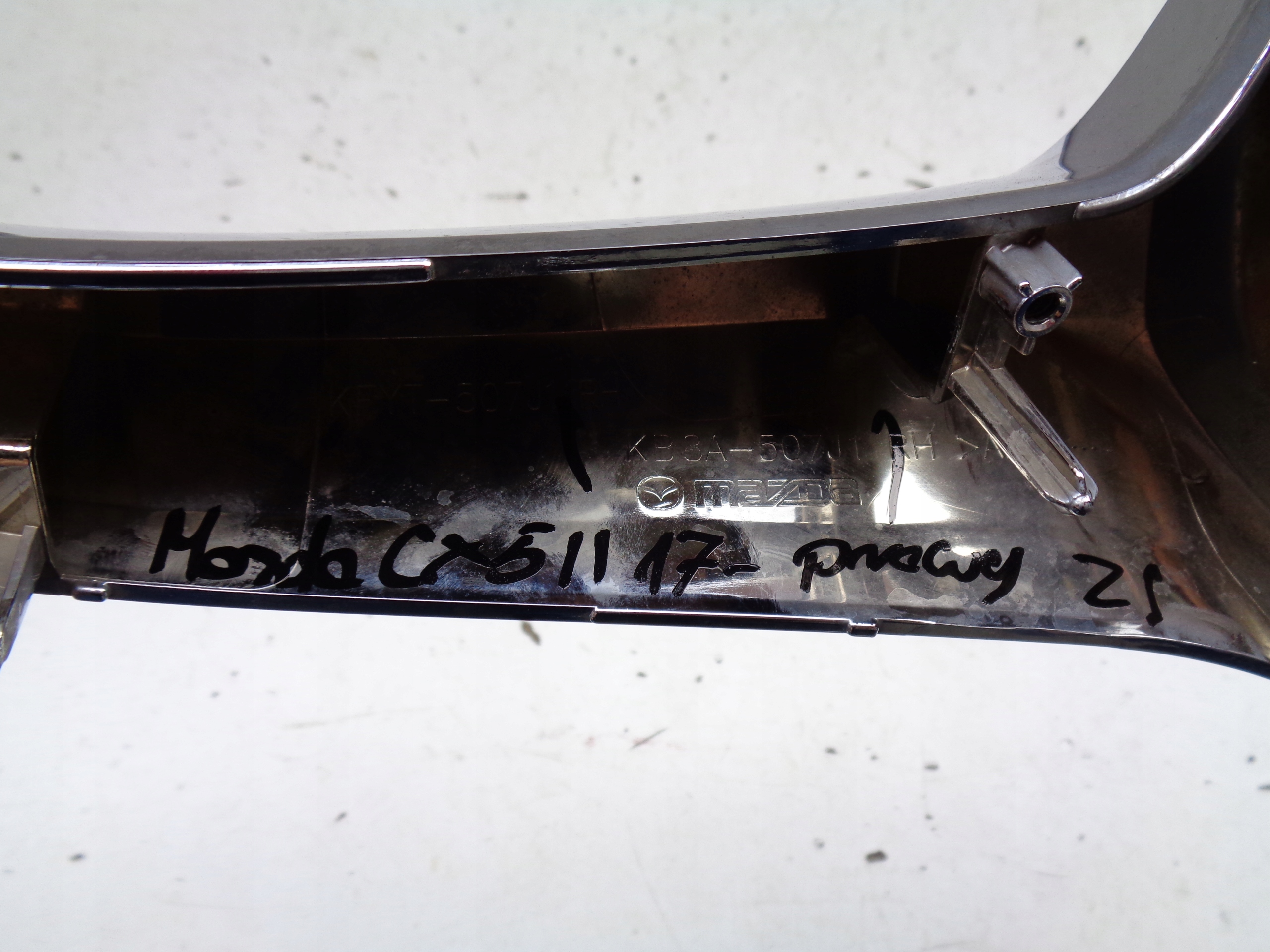 CHROM grille of a bumper right front MAZDA CX5 II 17