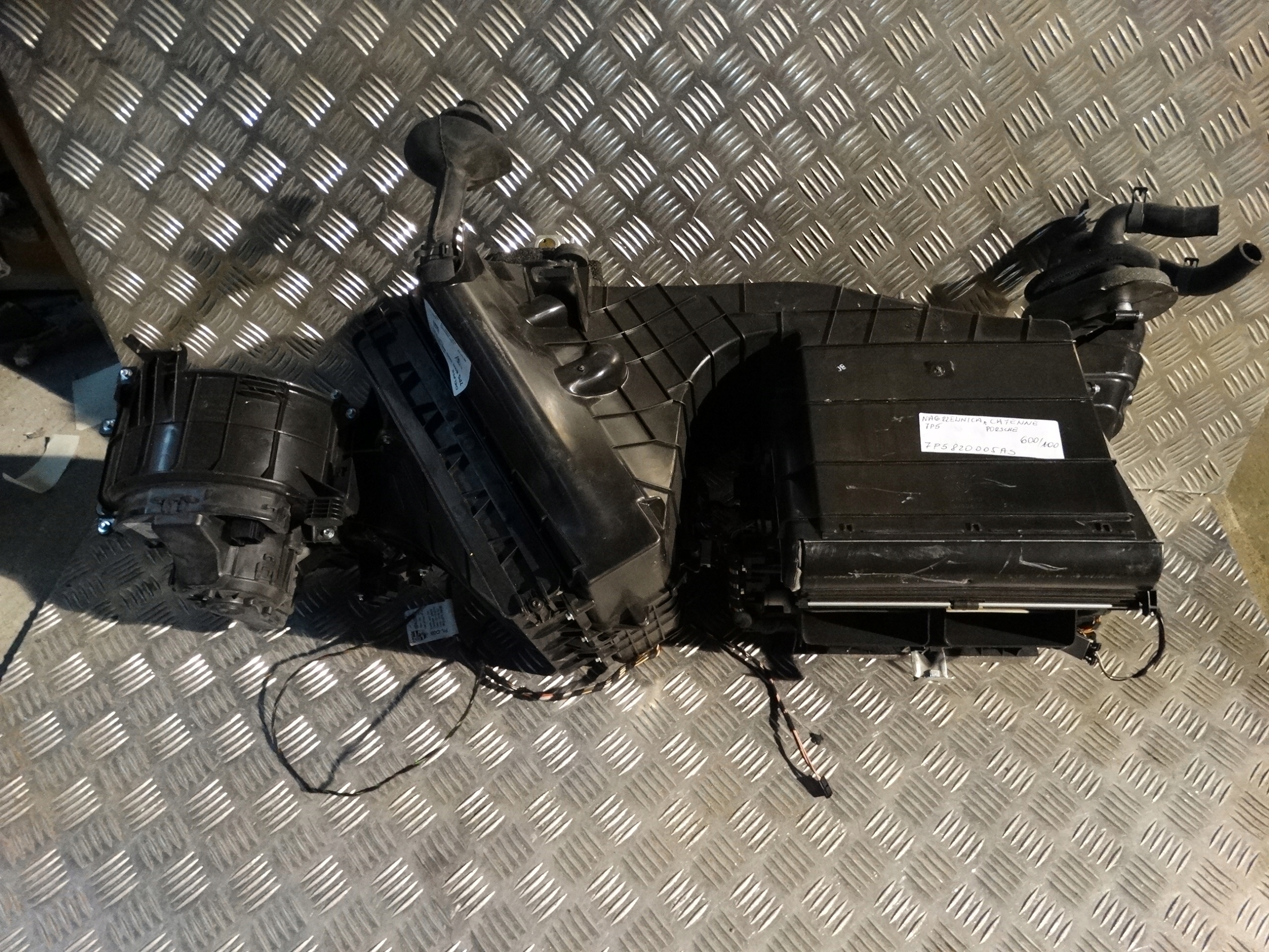 heater KPL. PORSCHE CAYENNE 7P5 1