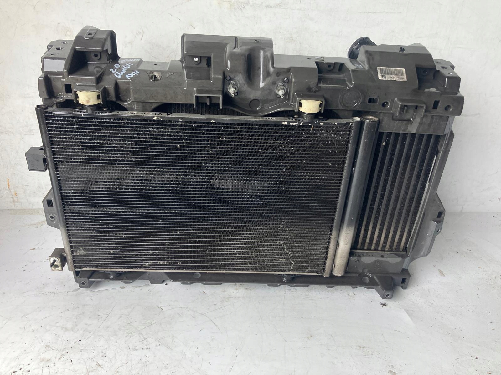 support panel for radiators radiator PEUGEOT 508 and LIFT 2.0 BLUE HDI