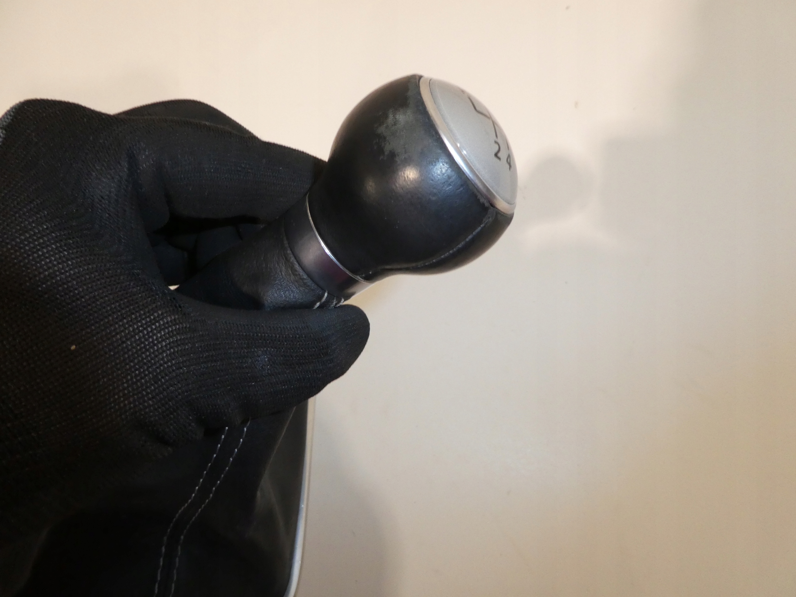 knob sleeve VW GOLF V plus 5M0711456C