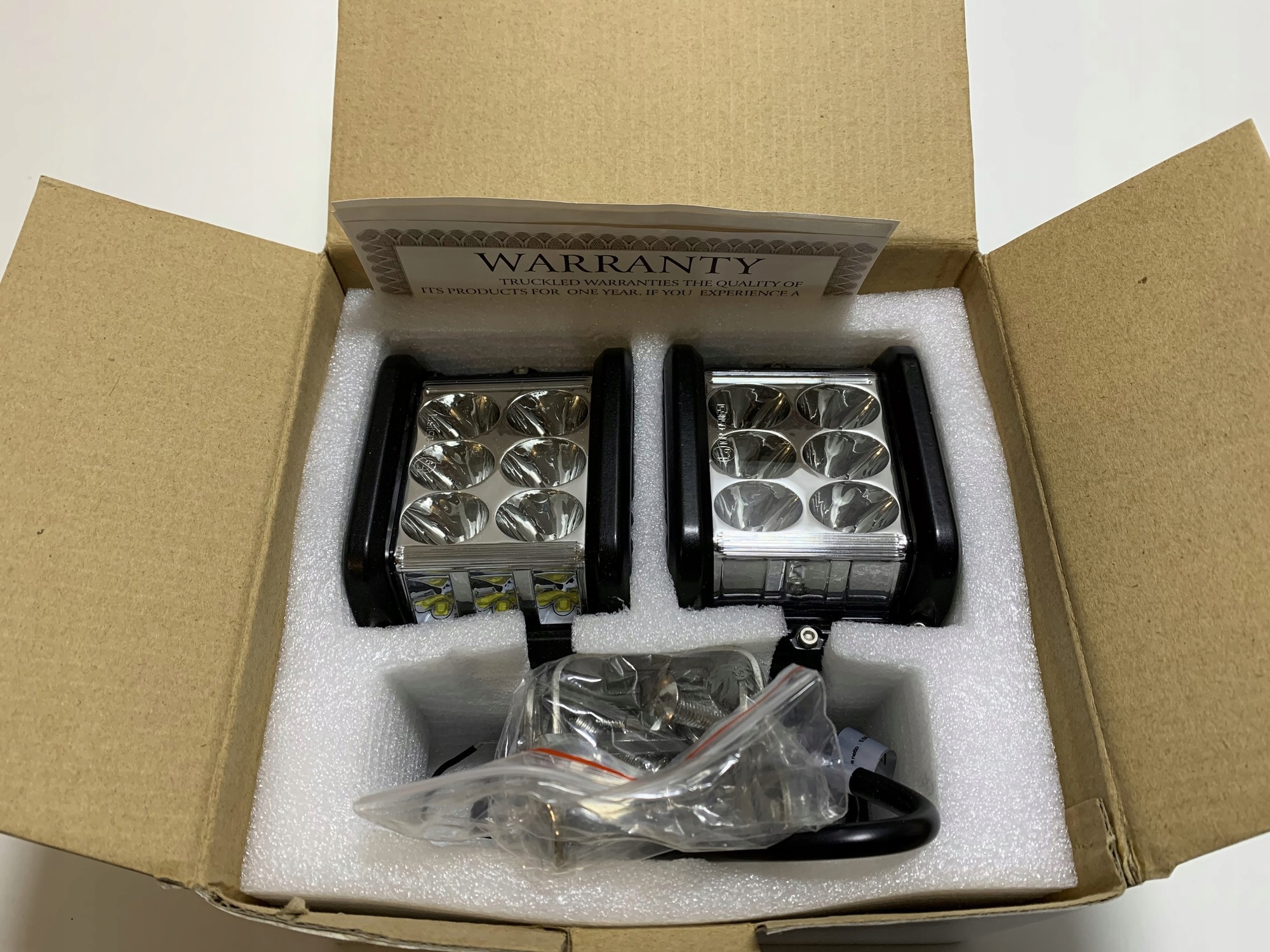 LAMPA ROBOCZA LED 2X CUBE CREE DOSWIETLENIE ZESTAW Parts manufacturer Other