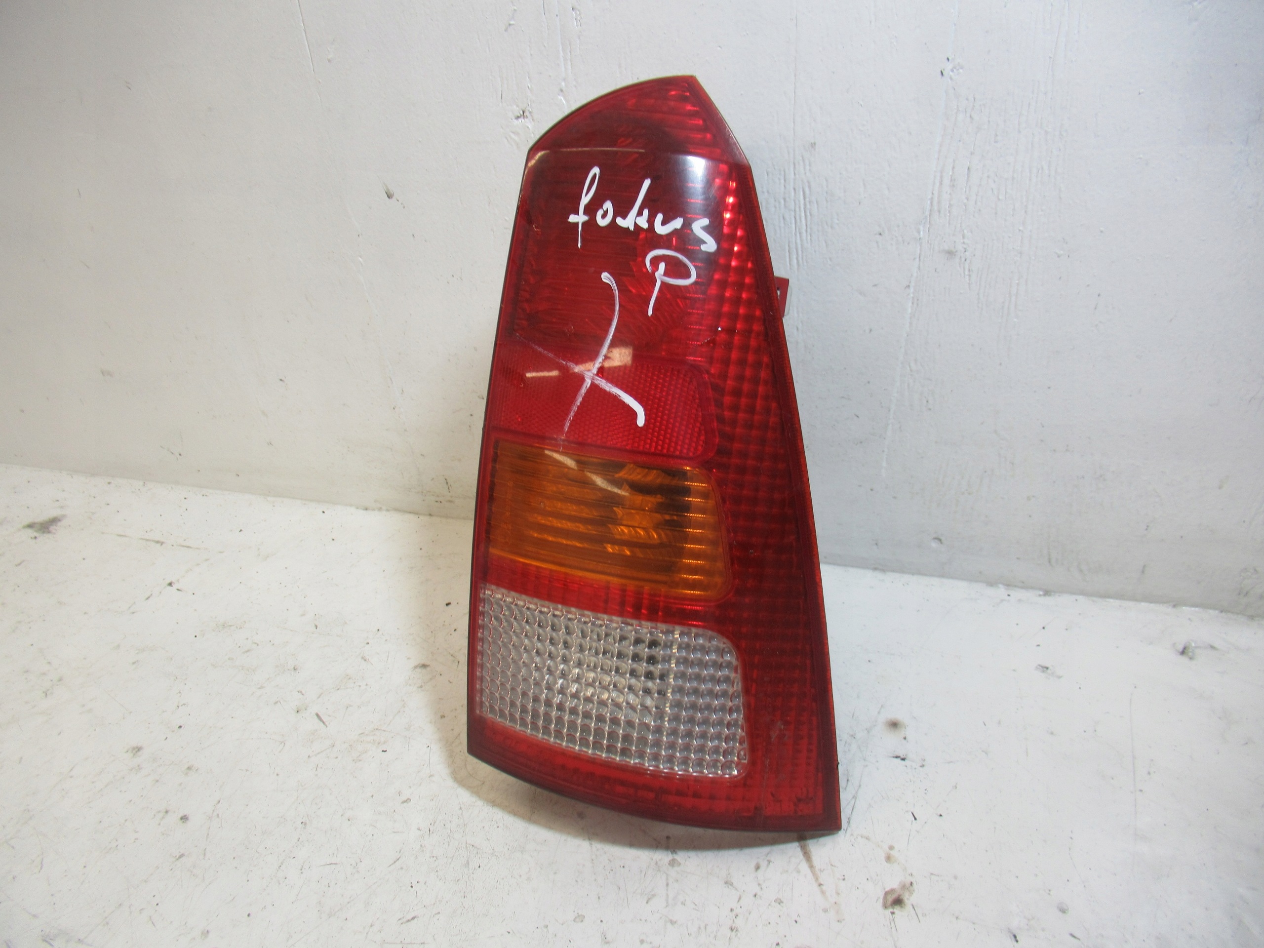 light right rear FORD FOCUS MK1 KOMBI