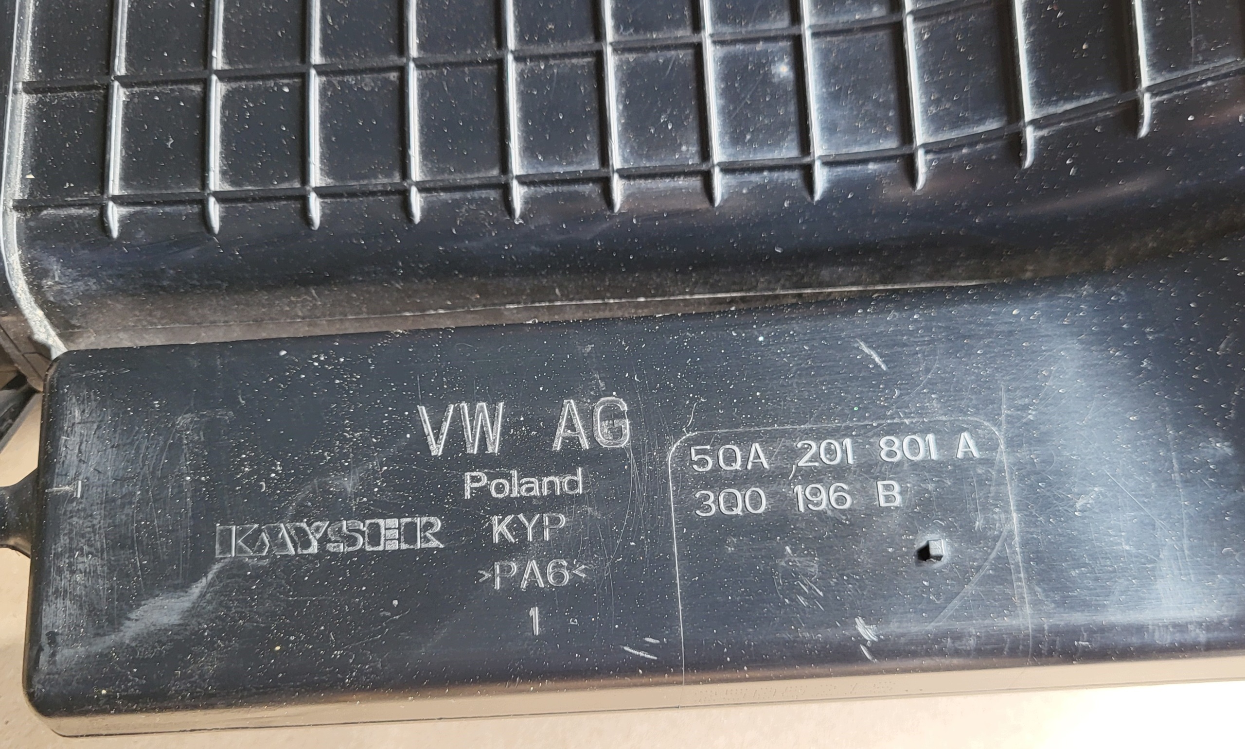 kohlenstofffilter des kraftstoffsbehälters VW TIGUAN II LIFT 1.5 2.0 TSI 5QA201801A 5Q0201890A