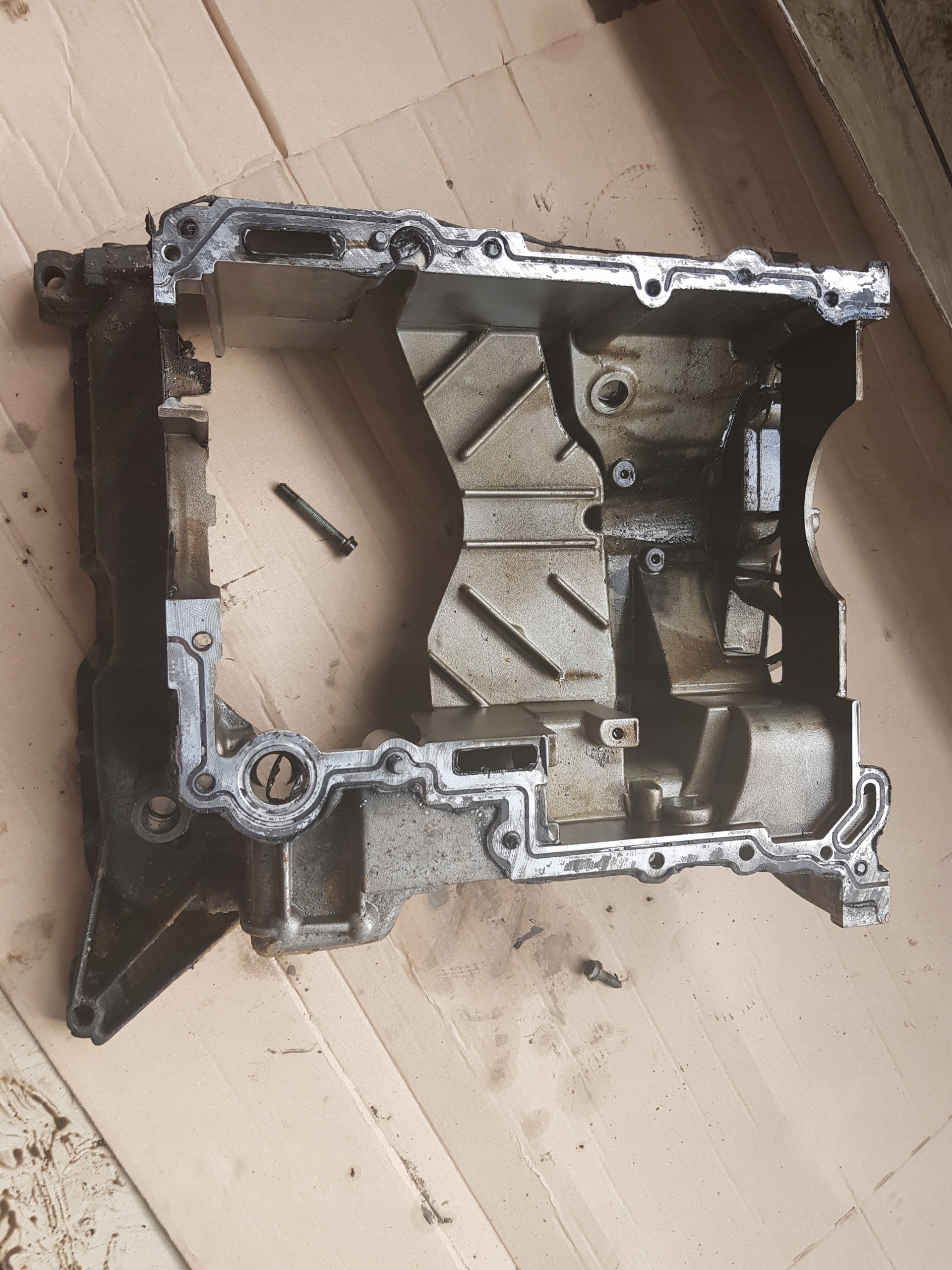 059103603AG - МАСЛЯНЫЙ ПОДДОН AUDI 3.0 TDI BUG BKS CAS 059103603AP