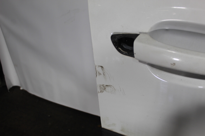 DRZWI PRAWY PRZÓD CITROEN C3 III EWPB Producent części Citroen OE