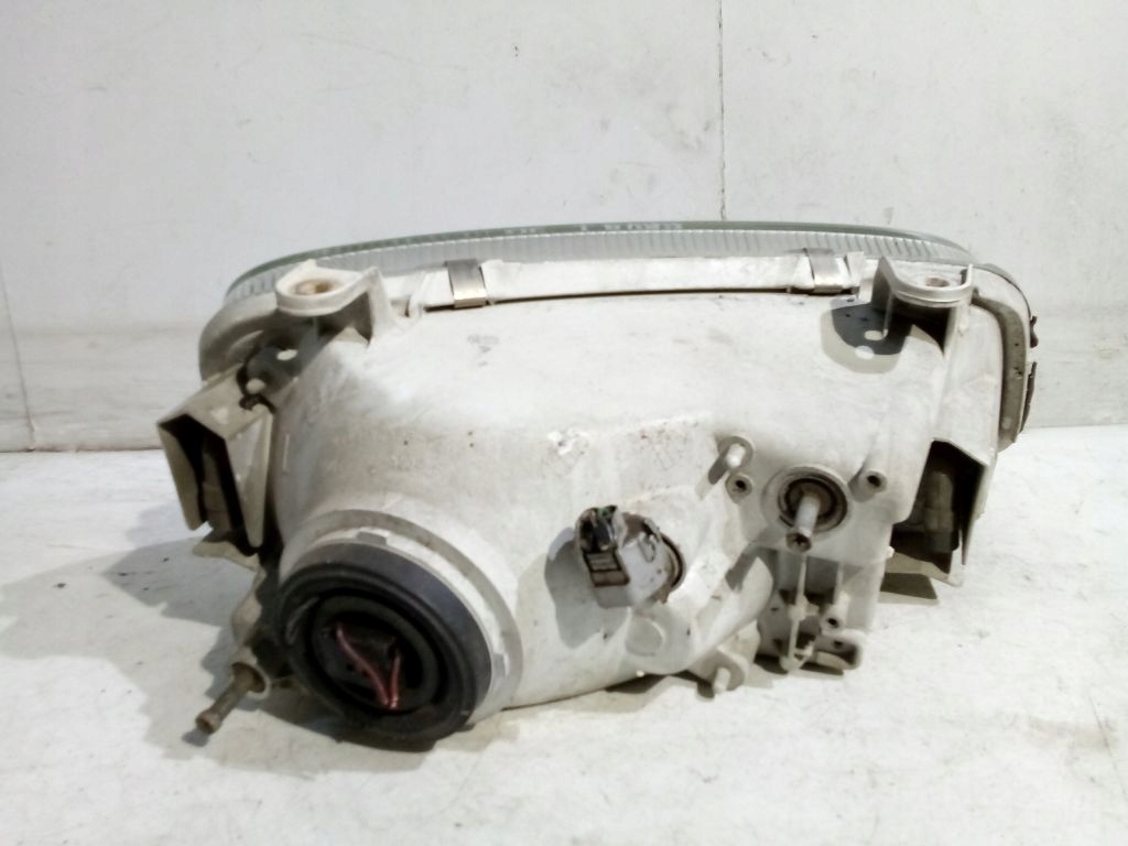 Toyota Rav4 and 3D light left front front