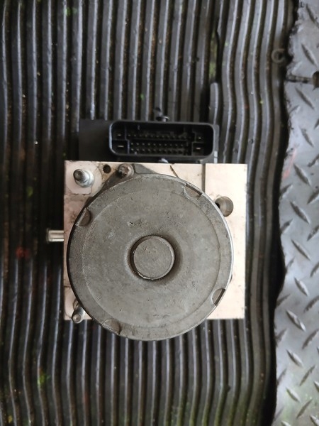AUDI A6 C4 Pompe ABS 4F0614517K