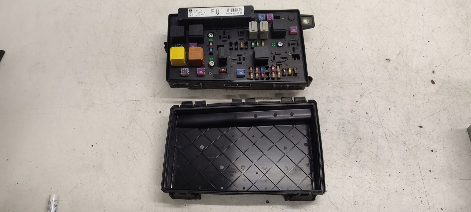 Module fusibles Opel Astra H HB 1,4 16V