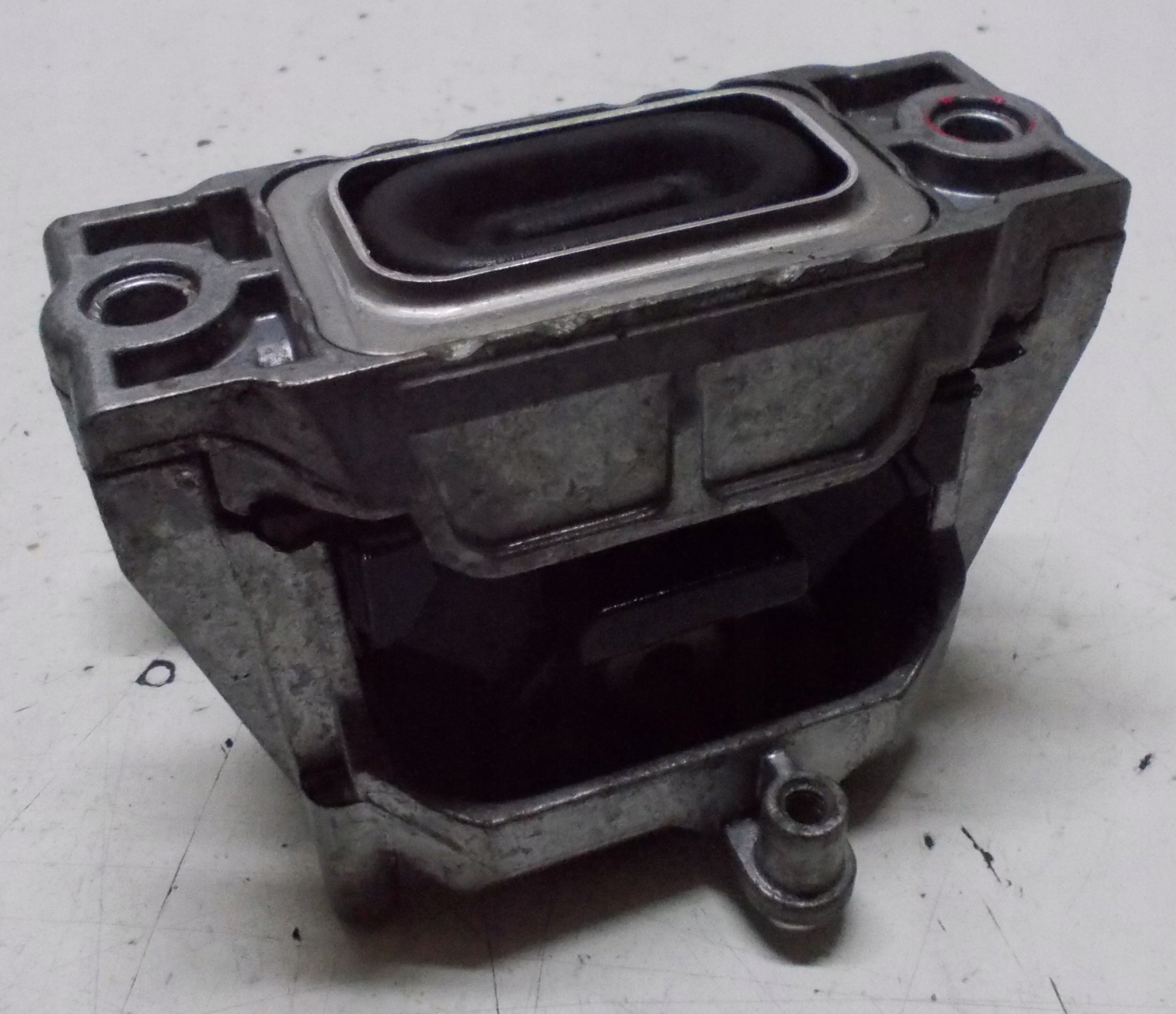 VW GOLF VI CABRIO 1.4 TSI 11R holder engine mount 1K0199262CF