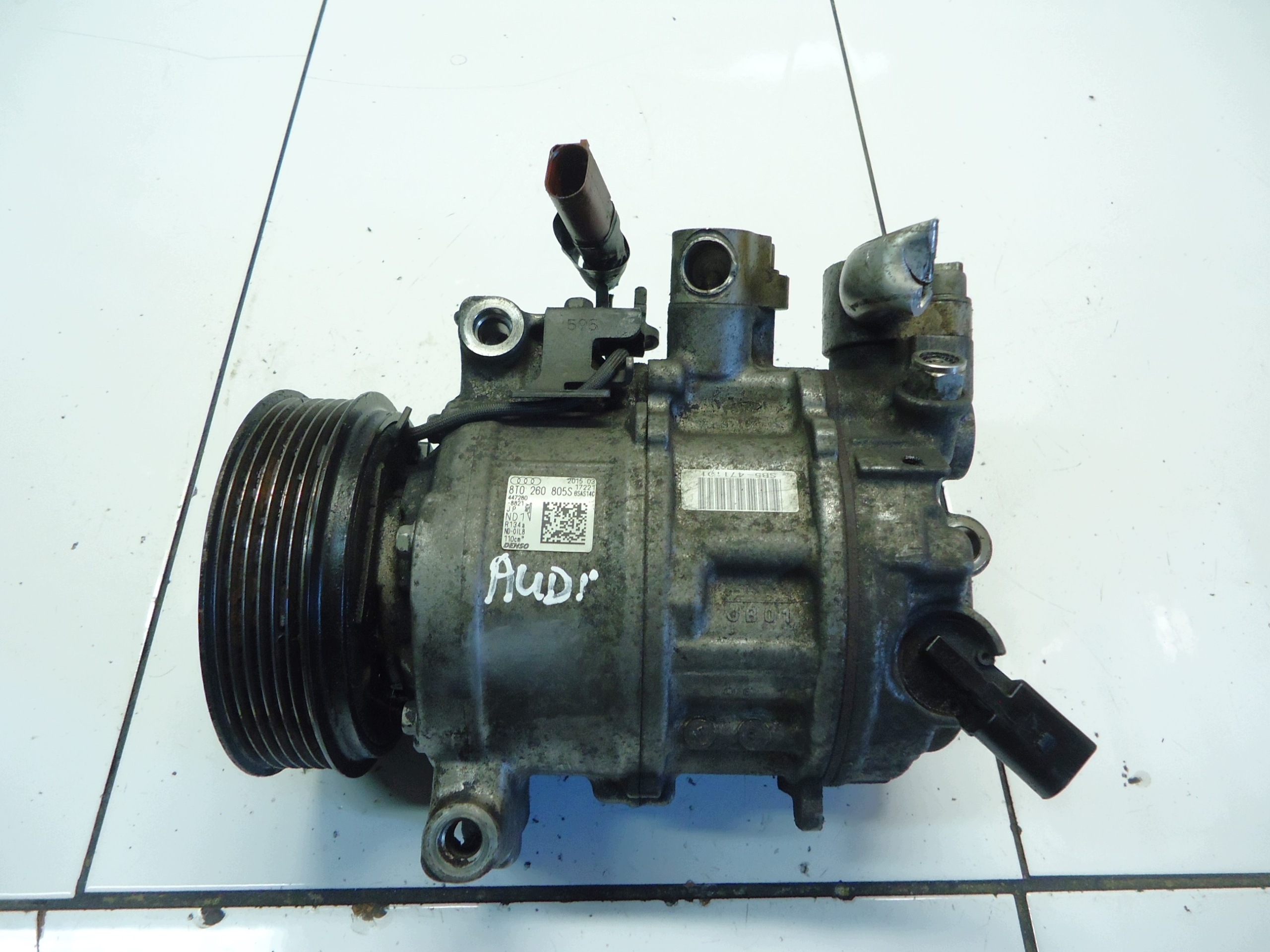 AUDI A4 B8 A5 Q5 2.0 TDI 2.0TDI compresseur de climatisation 8T0260805S