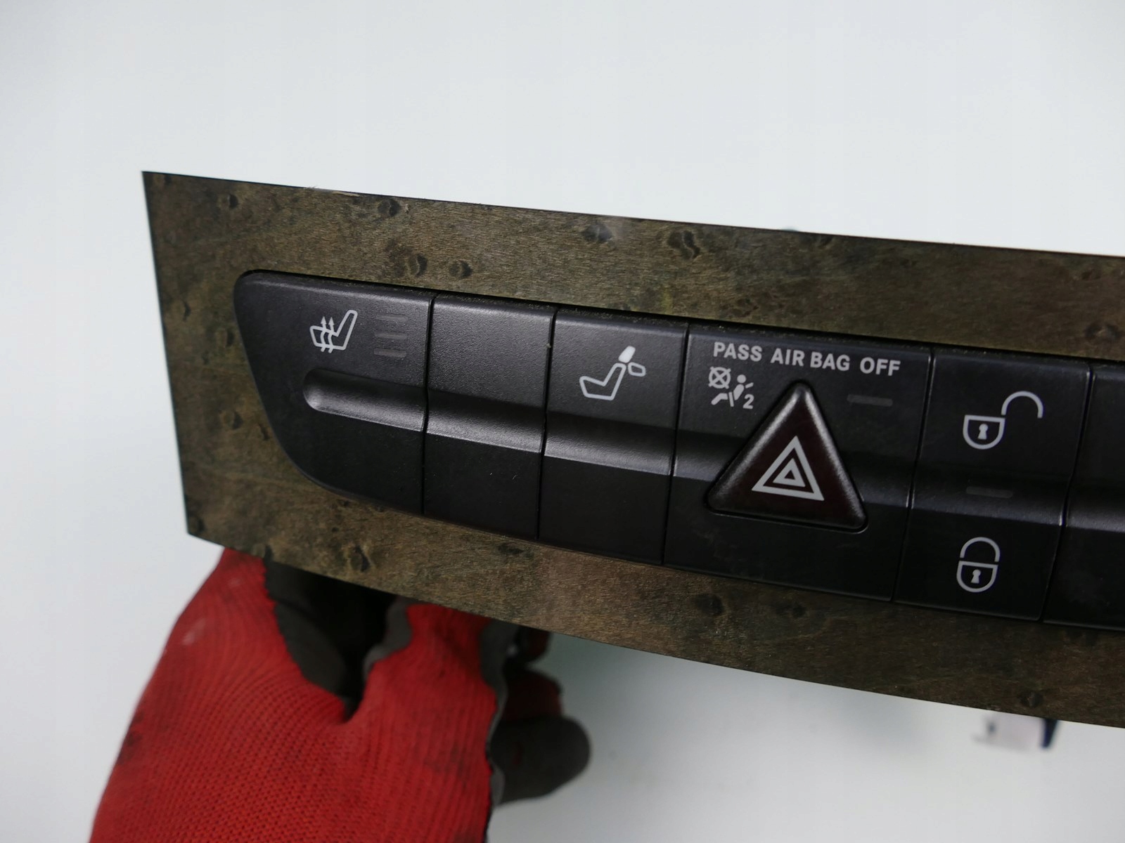 MERCEDES CLS W219 LIFT PANEL PRZYCISKOW DES WARNBLICKSCHALTERS