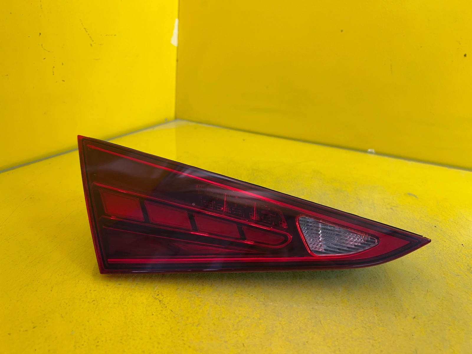 light left rear MERCEDES C-KLASA W206 A2069063401